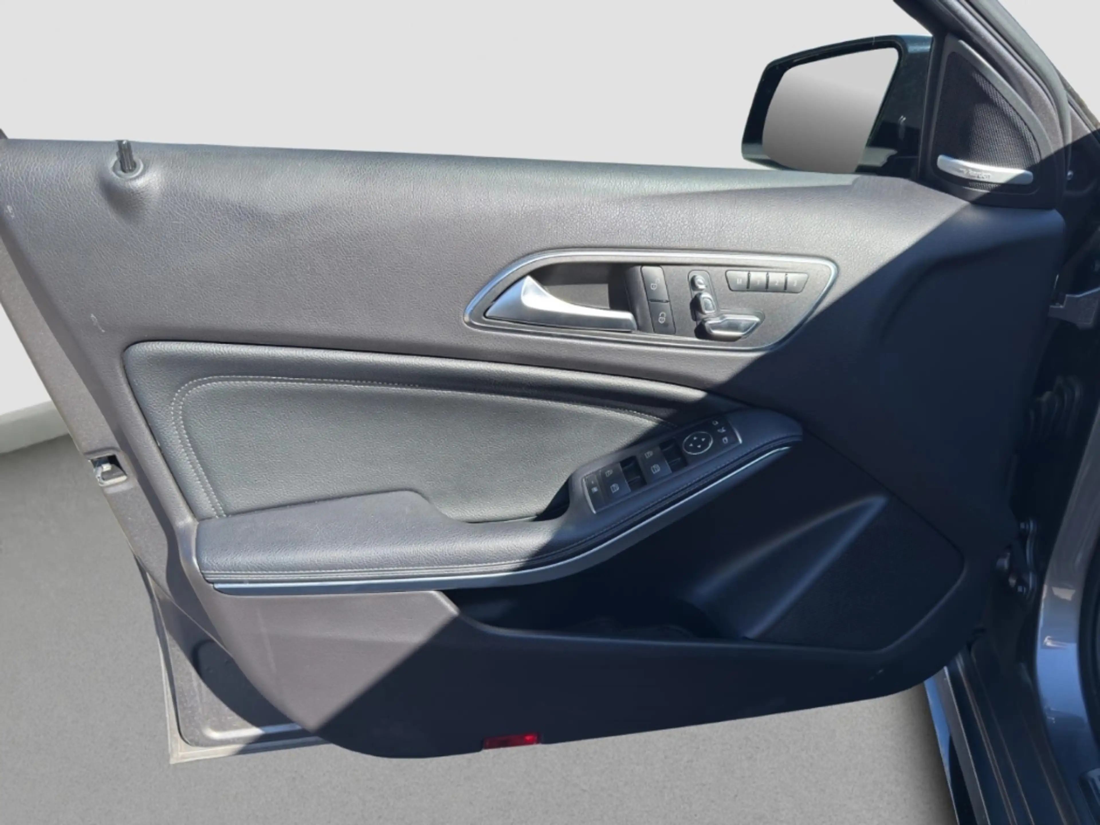 Mercedes-Benz A 45 AMG 4Matic El. Panodach Navi Leder Memory Sitze Sounds — photo 10