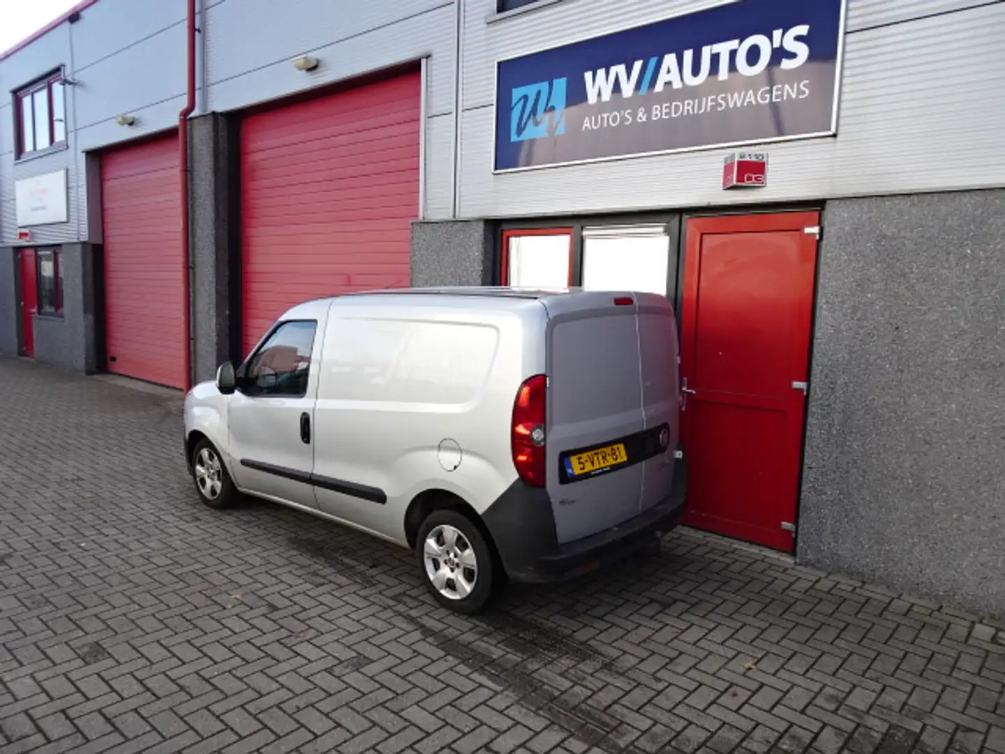 Fiat Doblo Cargo 1.3 MultiJet SX airco 154771 km marge !!!!!! Grijs - 2