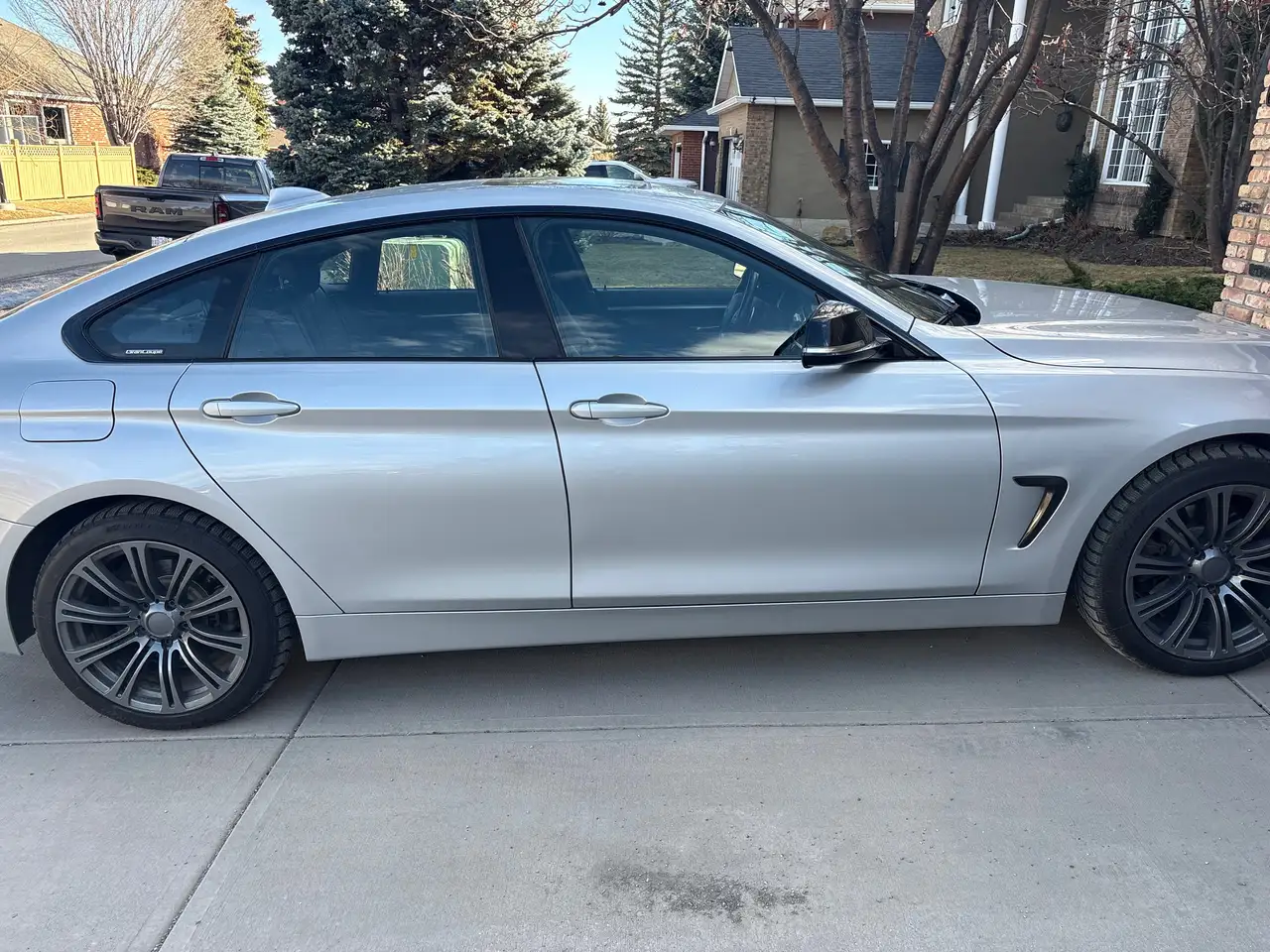BMW 4 Series снимка BMW 4 Series