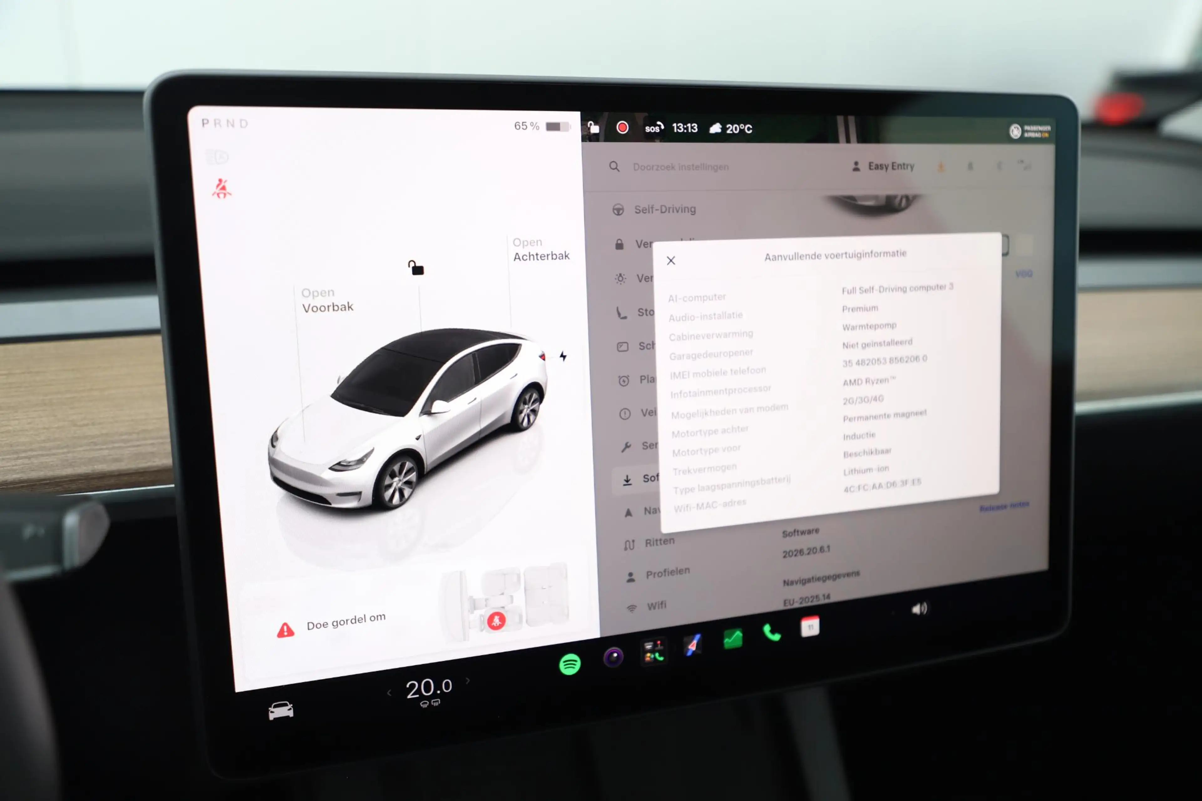 Tesla Model Y Long Range AWD 75 kWh Afneembare Trekhaak Panorama — photo 19