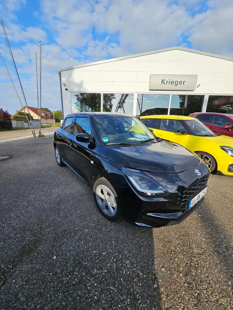 Suzuki Swift 1.2 Hybrid MT Comfort Schwarz - 1