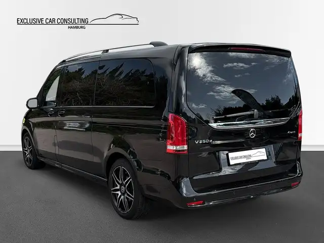 Mercedes-Benz V-Class view 4