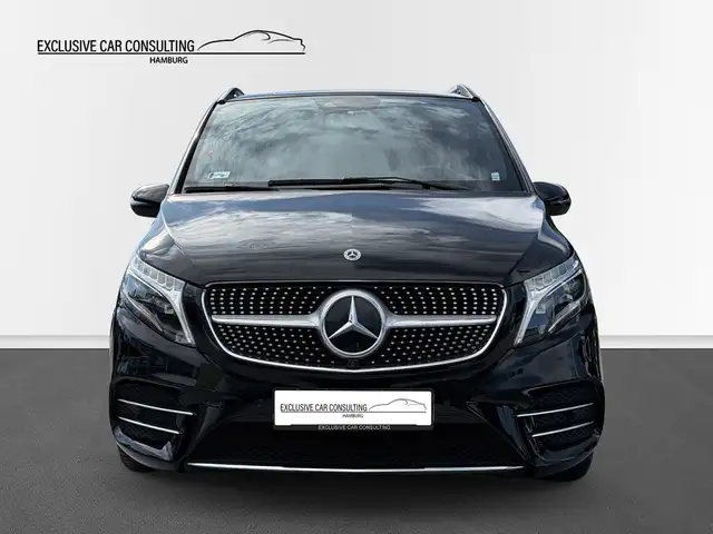 Mercedes-Benz V-Class view 2