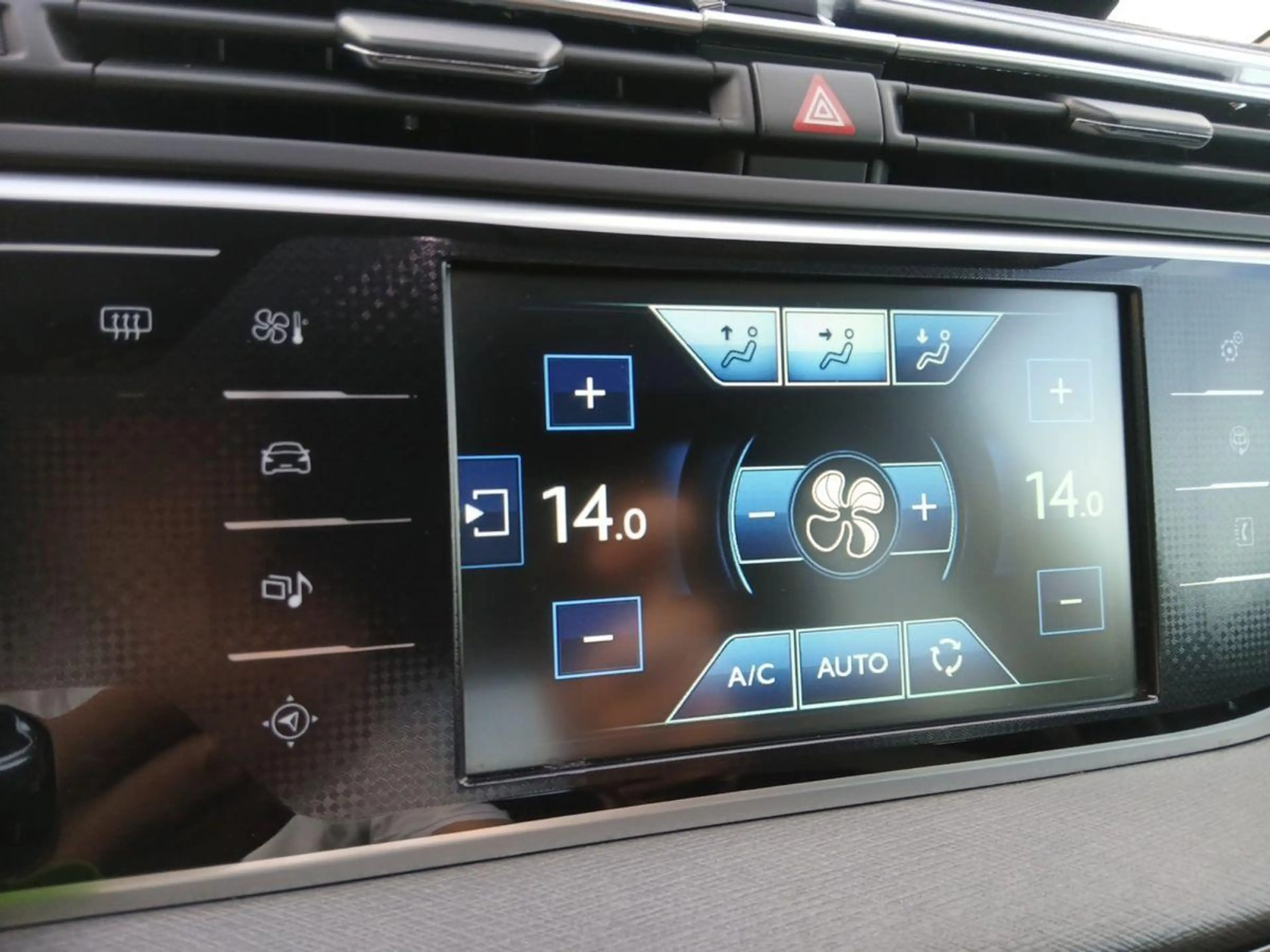 Citroen C4 Intensive 1.6 Turbo/Allwetter/NAVI/KAMERA/PANO-Sch — photo 12