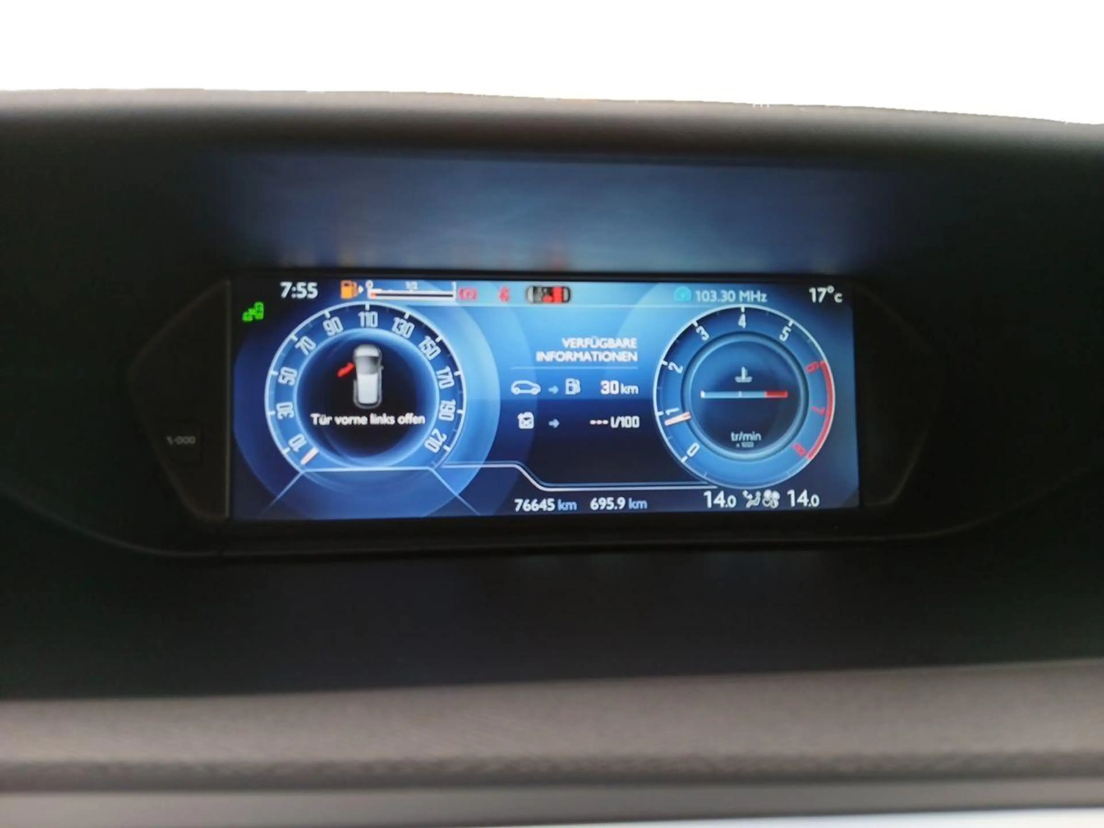 Citroen C4 Intensive 1.6 Turbo/Allwetter/NAVI/KAMERA/PANO-Sch — photo 8