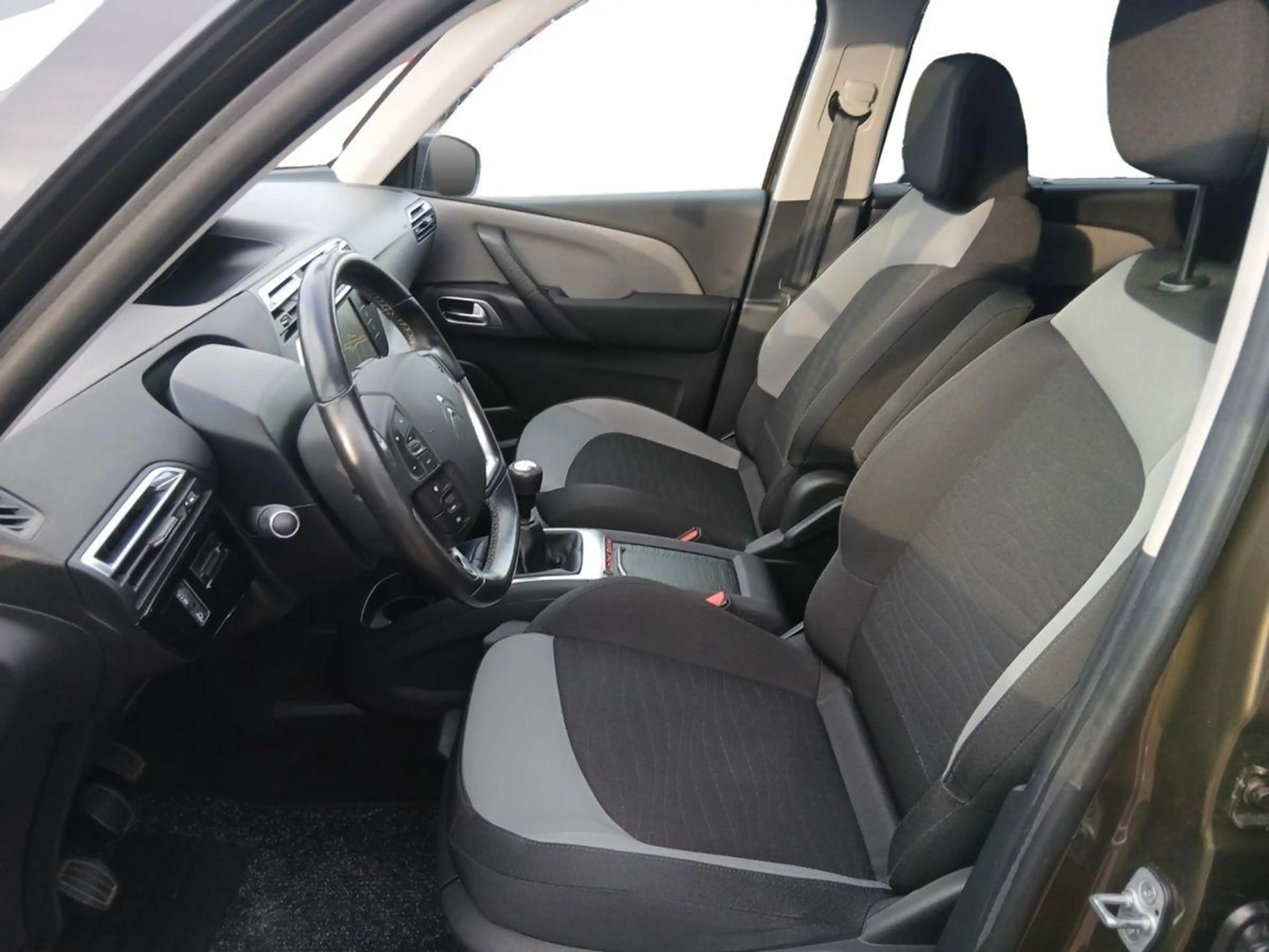Citroen C4 Intensive 1.6 Turbo/Allwetter/NAVI/KAMERA/PANO-Sch — photo 6