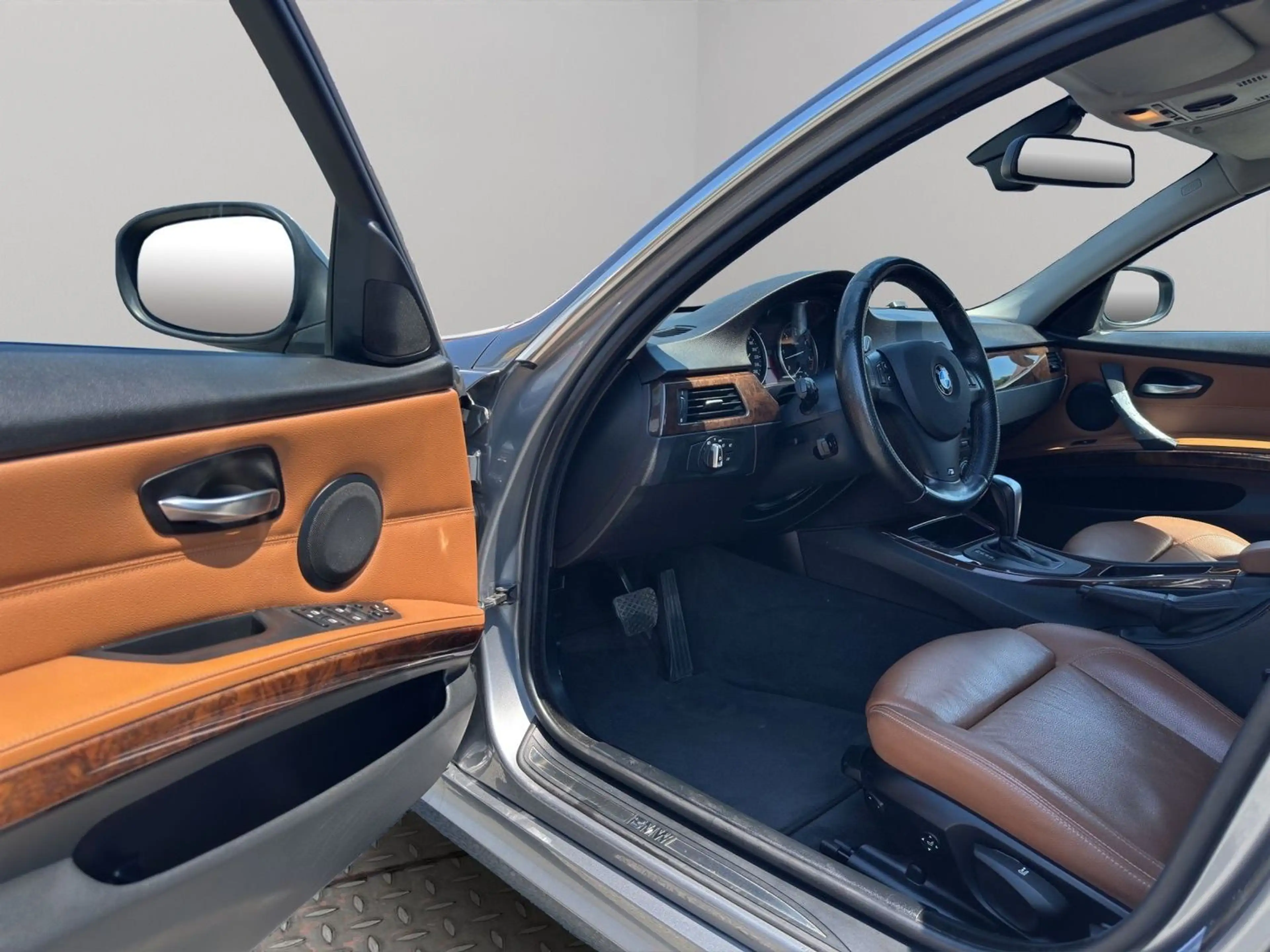 BMW 325 d  Leder  Xenon  "Rentner" Motor 3,0 Ltr.-145 kW — photo 10