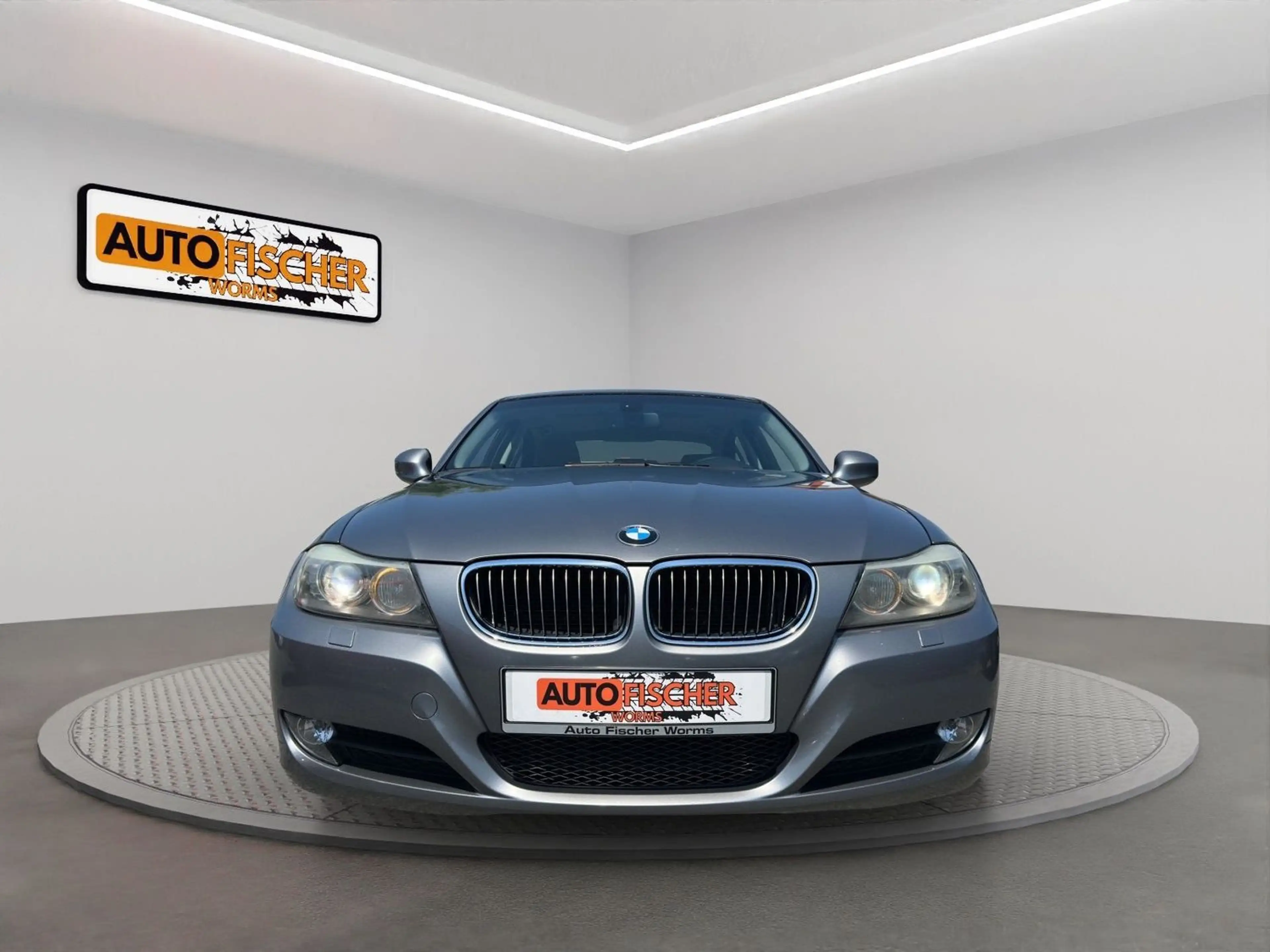 BMW 325 d  Leder  Xenon  "Rentner" Motor 3,0 Ltr.-145 kW — photo 2