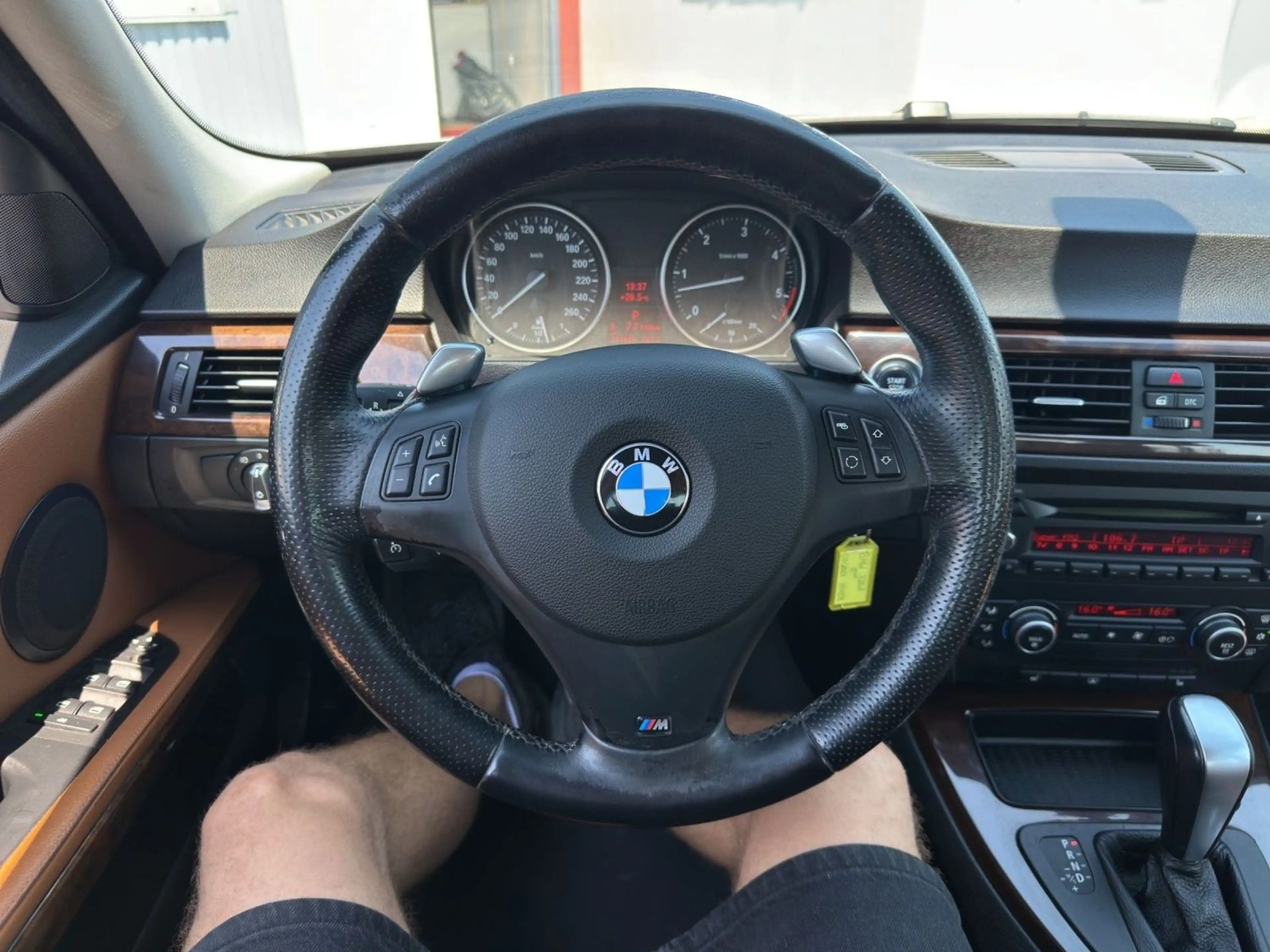 BMW 325 d  Leder  Xenon  "Rentner" Motor 3,0 Ltr.-145 kW — photo 13