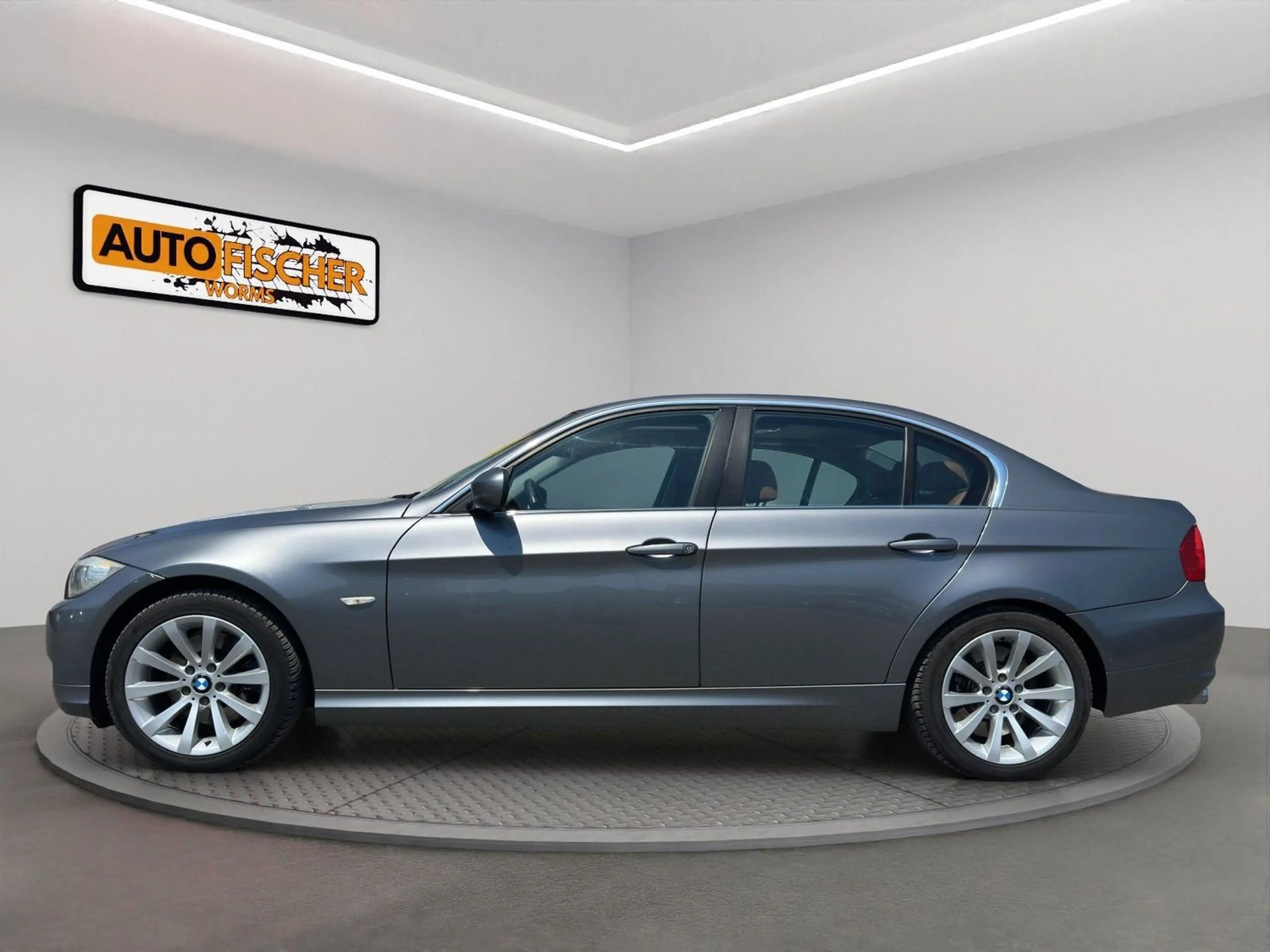 BMW 325 d  Leder  Xenon  "Rentner" Motor 3,0 Ltr.-145 kW — photo 4