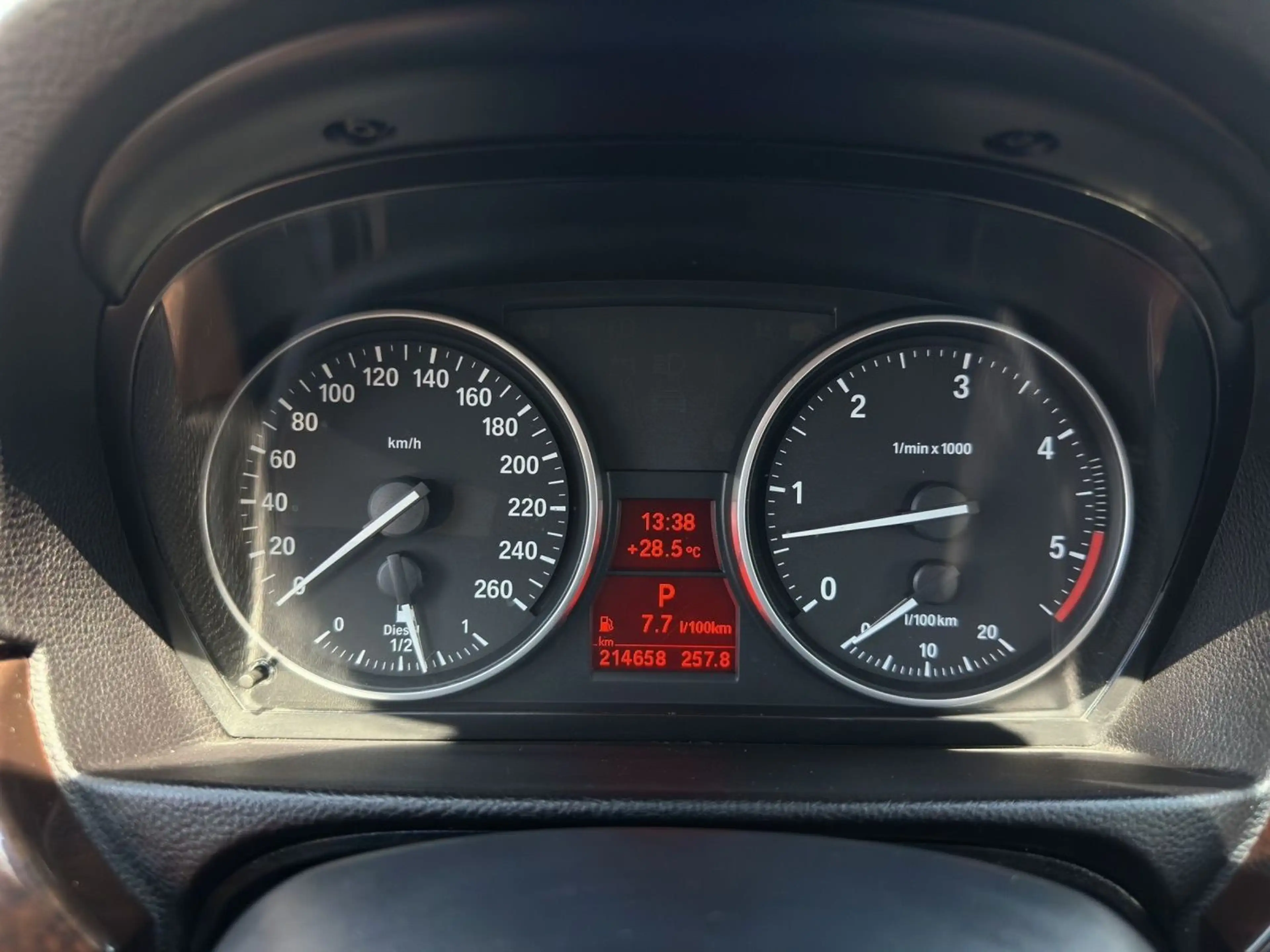 BMW 325 d  Leder  Xenon  "Rentner" Motor 3,0 Ltr.-145 kW — photo 14