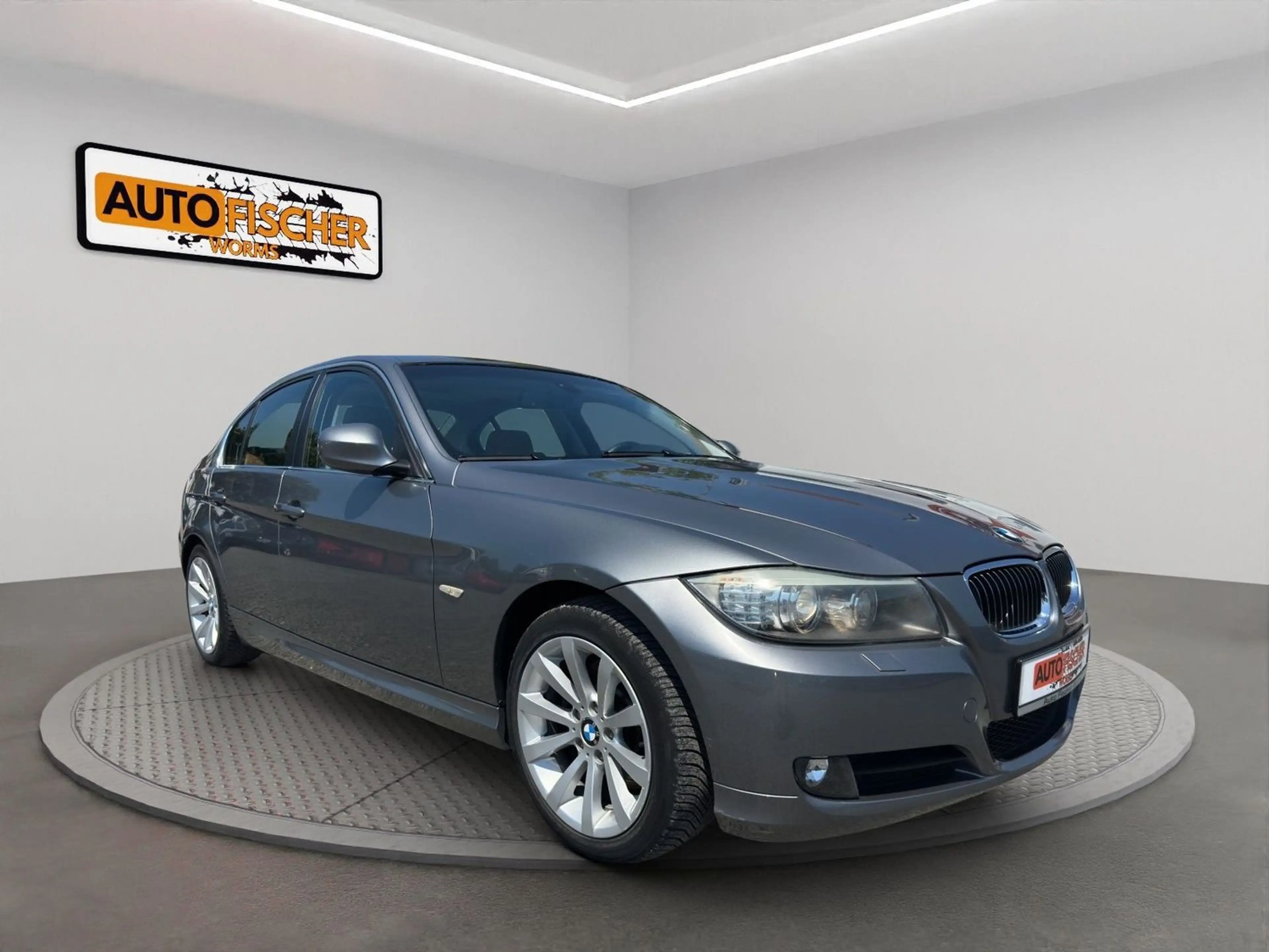 BMW 325 d Leder Xenon "Rentner" Motor 3,0 Ltr.-145 kW