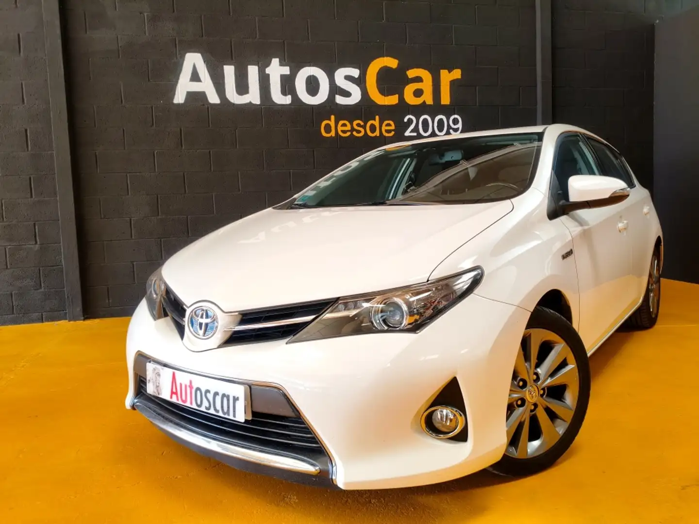 Toyota Auris hybrid Active Weiß - 2