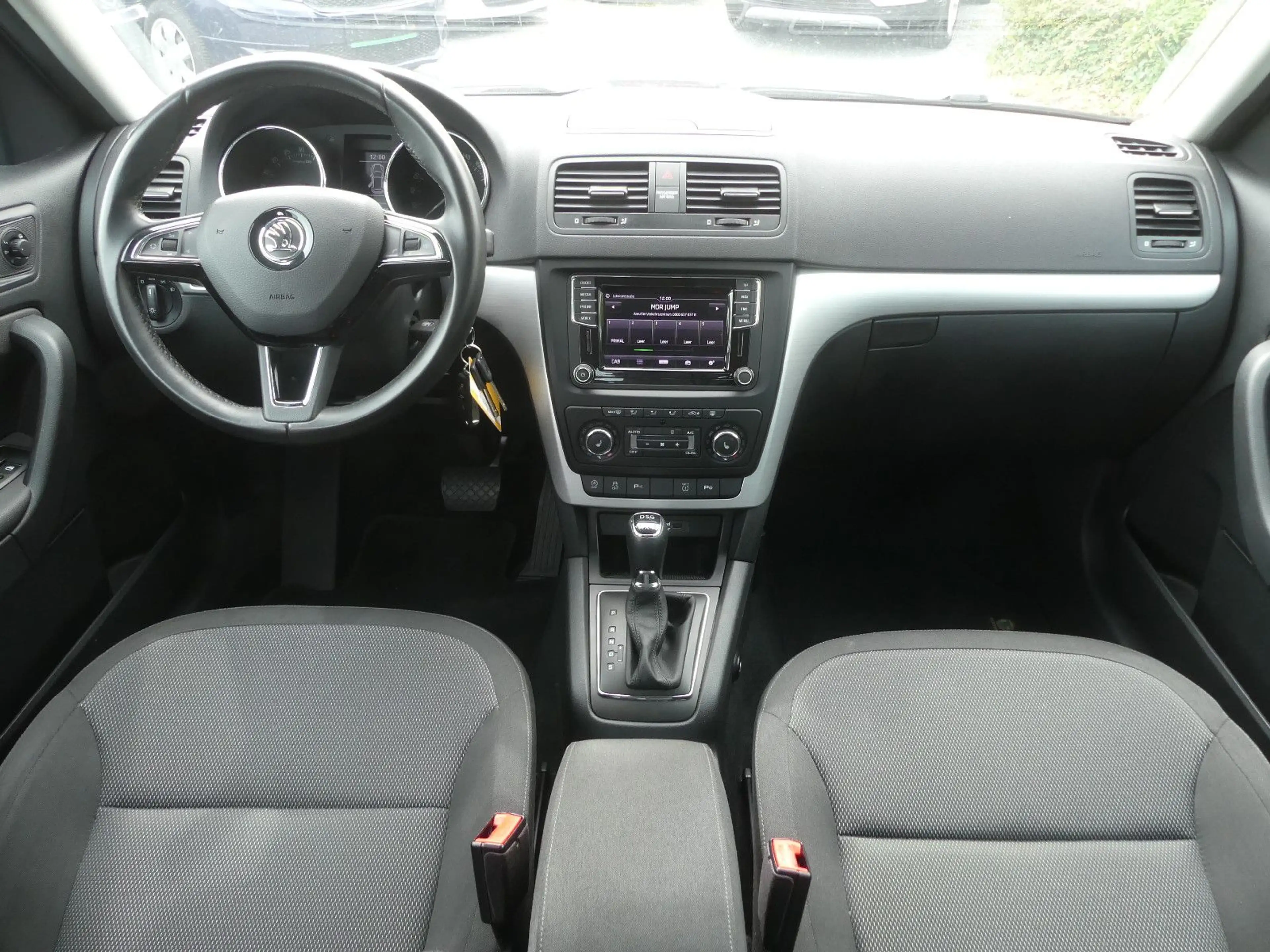 Skoda Yeti Ambition 4x4*1.Hand*Automatik*Nr.06 — photo 11