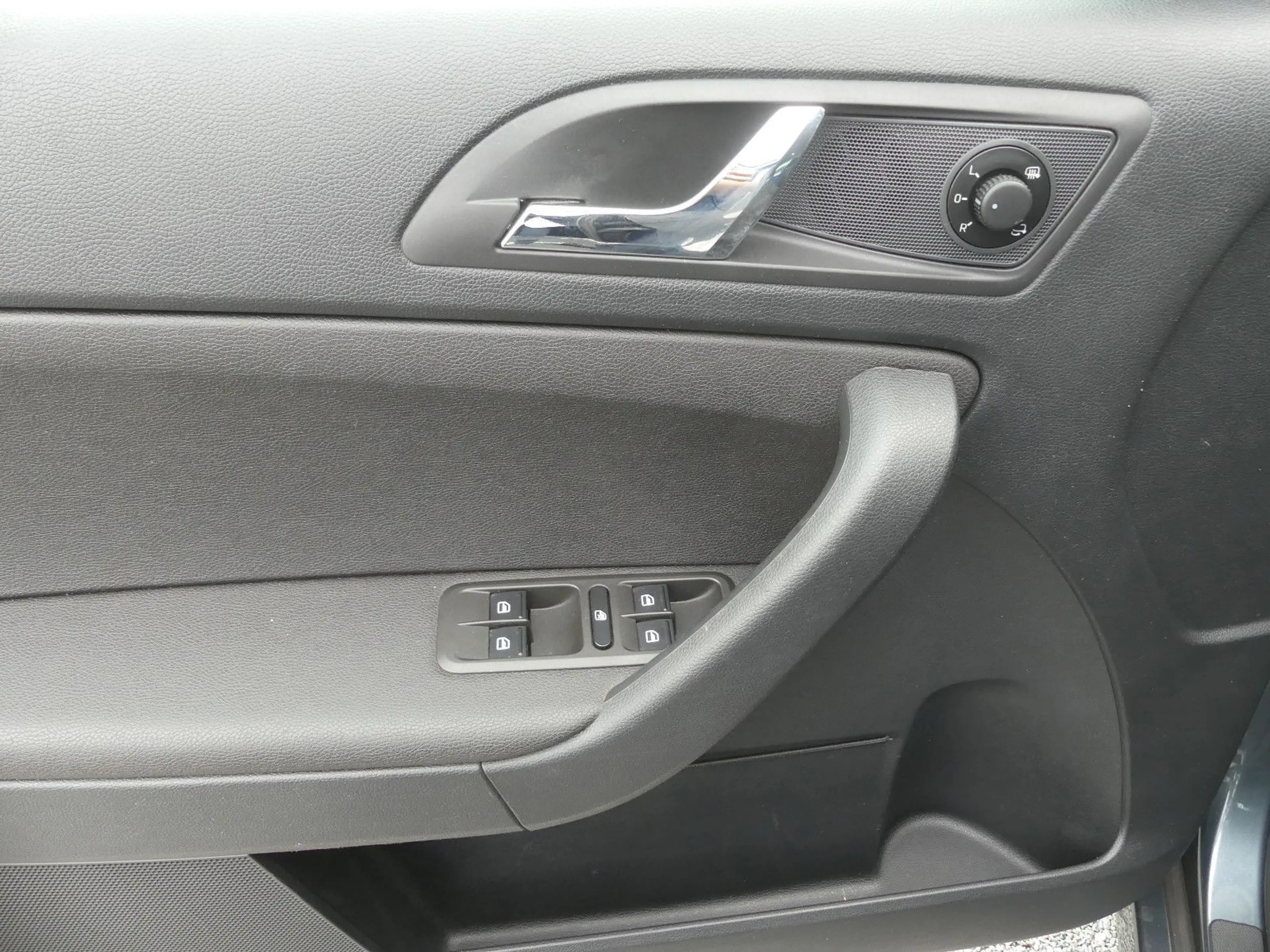 Skoda Yeti Ambition 4x4*1.Hand*Automatik*Nr.06 — photo 14