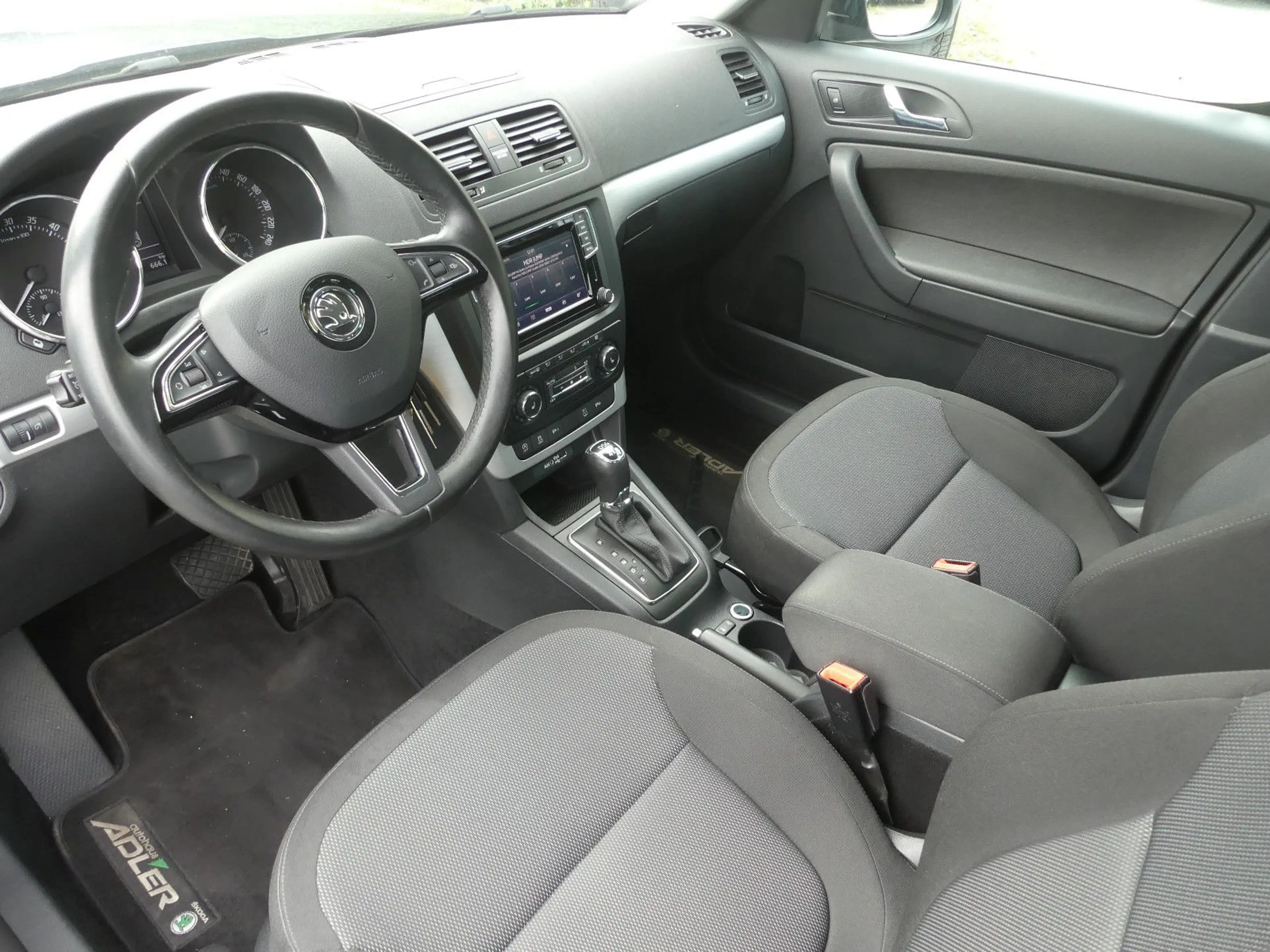 Skoda Yeti Ambition 4x4*1.Hand*Automatik*Nr.06 — photo 15