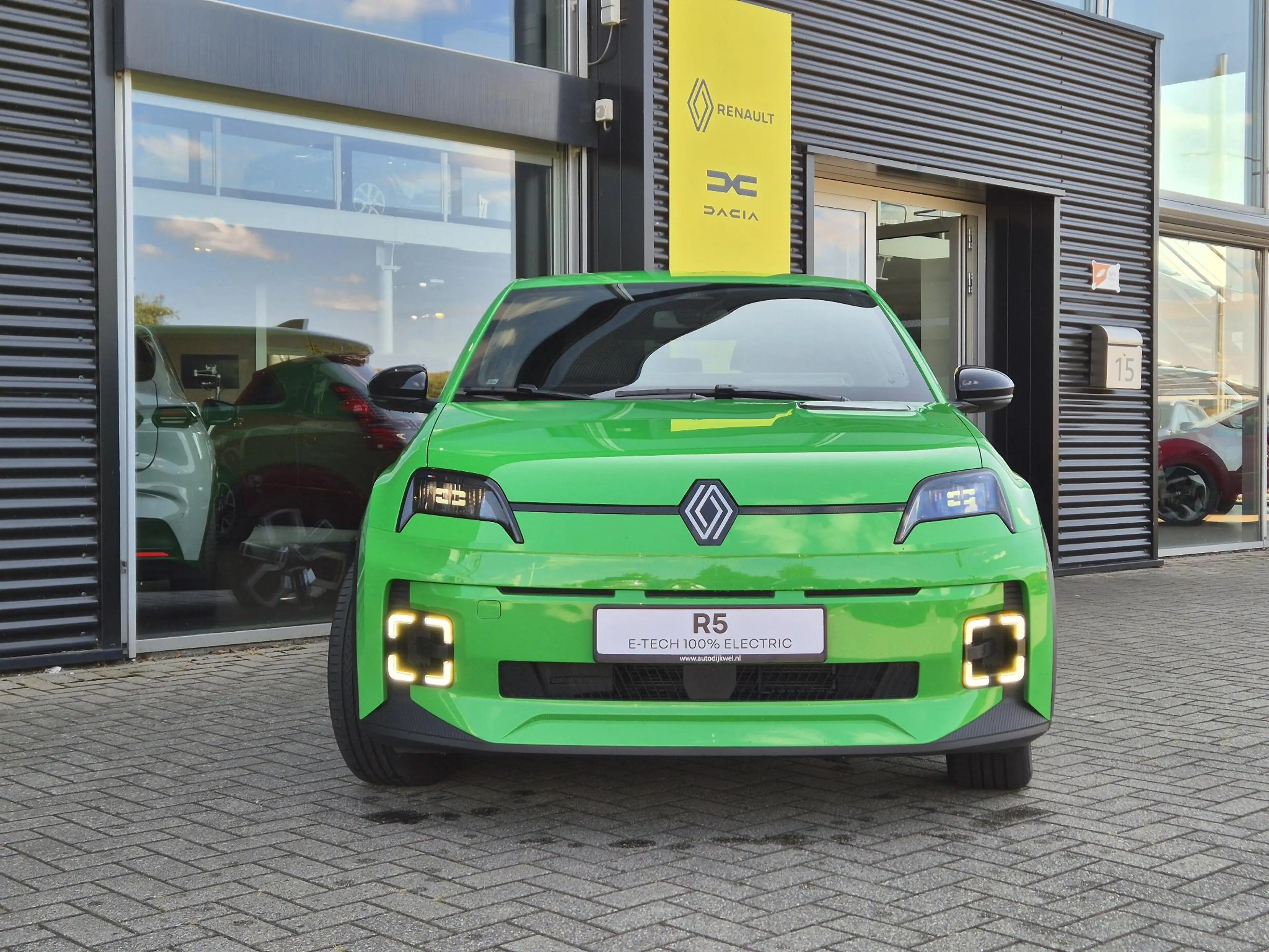 Renault R 5 comfort range techno 52 kWh Pack Winter, V2G, Navi — photo 3
