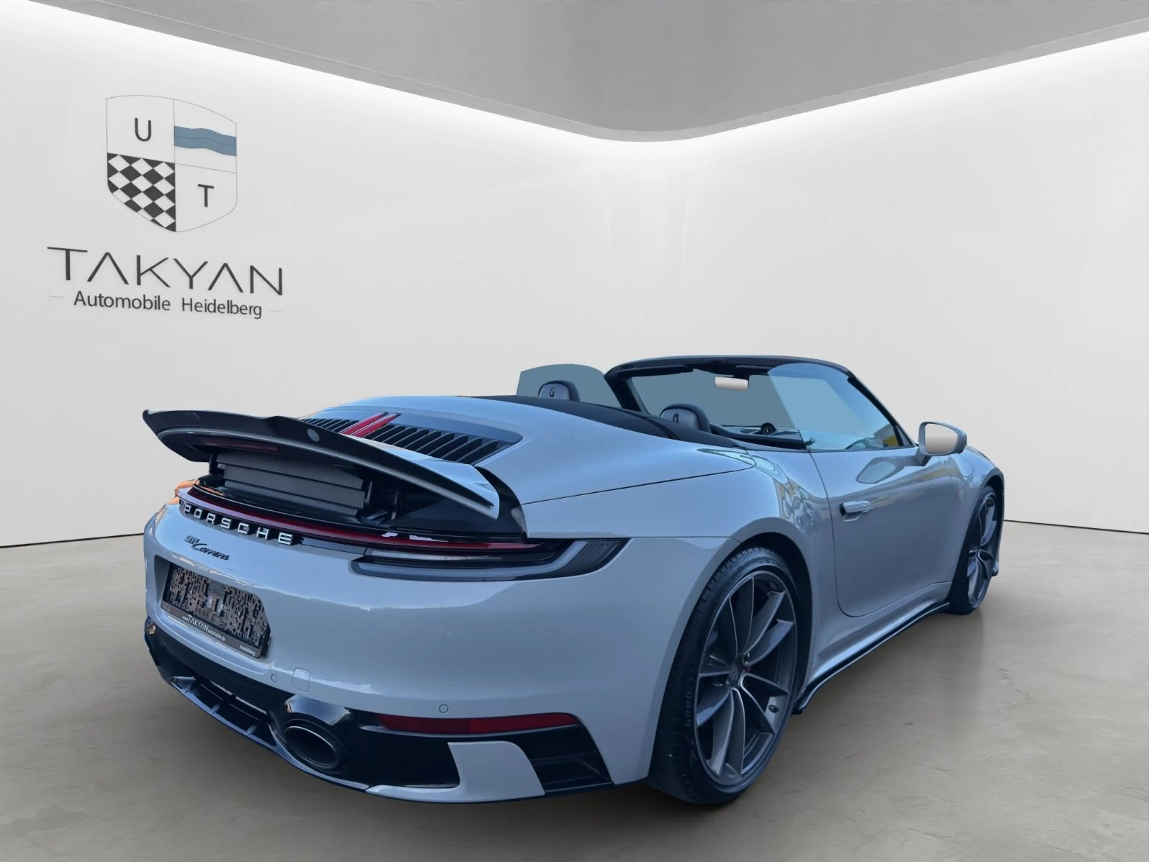Porsche 911 Carrera S Cabriolet Sportabgas MATRIX 360° — photo 10