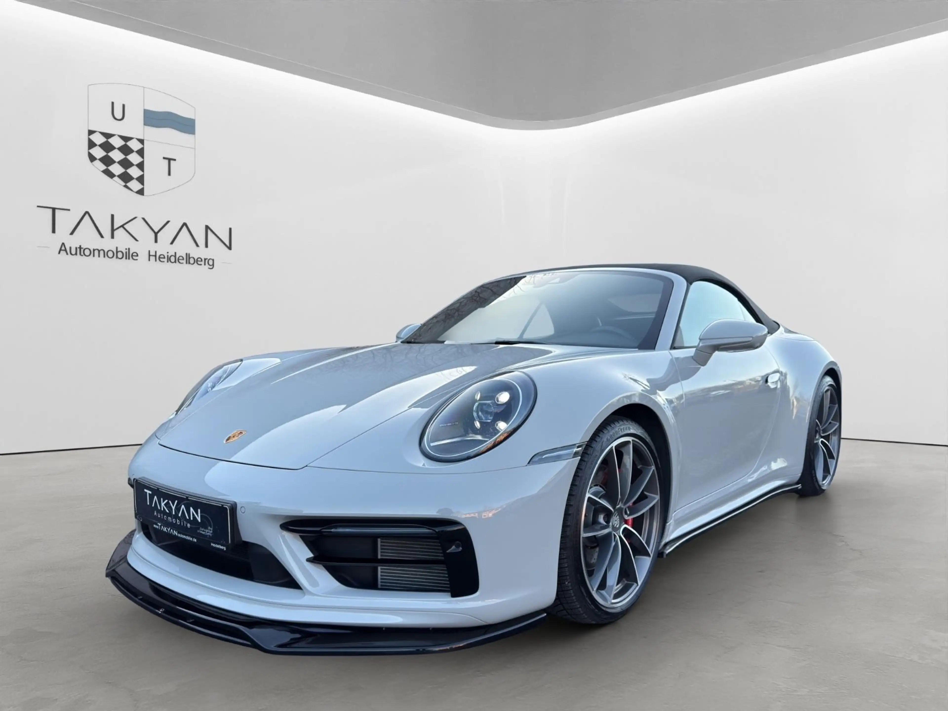 Porsche 911 Carrera S Cabriolet Sportabgas MATRIX 360°