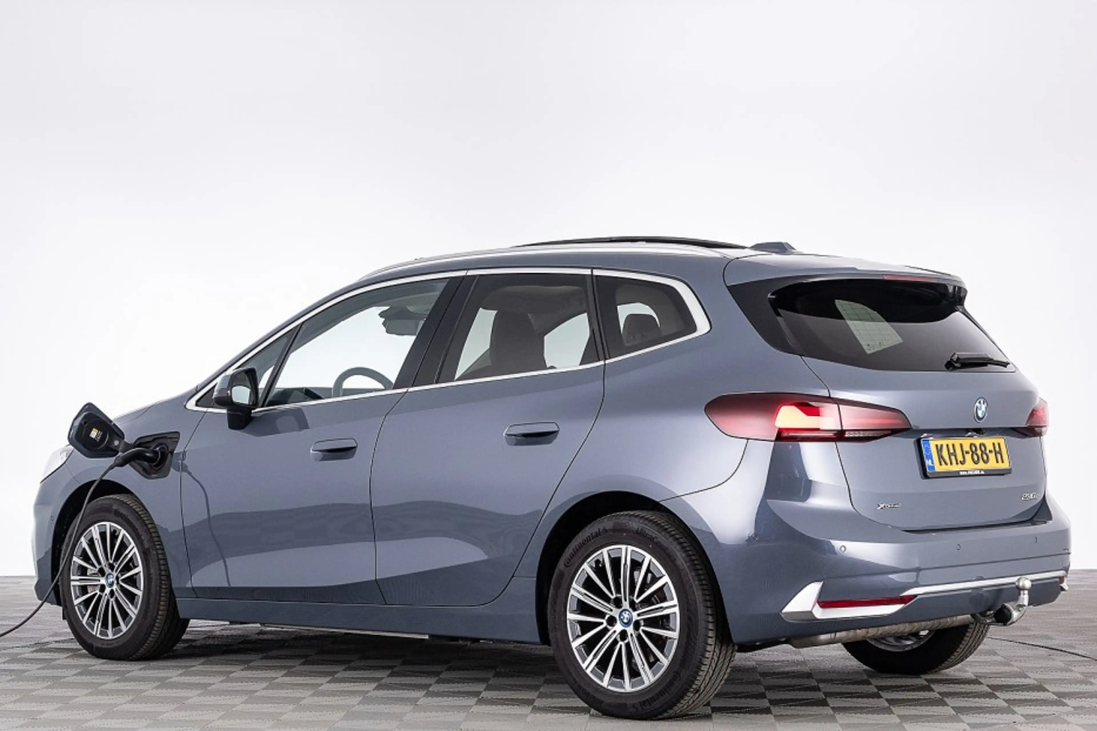 BMW 230 2-serie ActiveTourer 230e xDrive Luxury line | PAN — photo 2