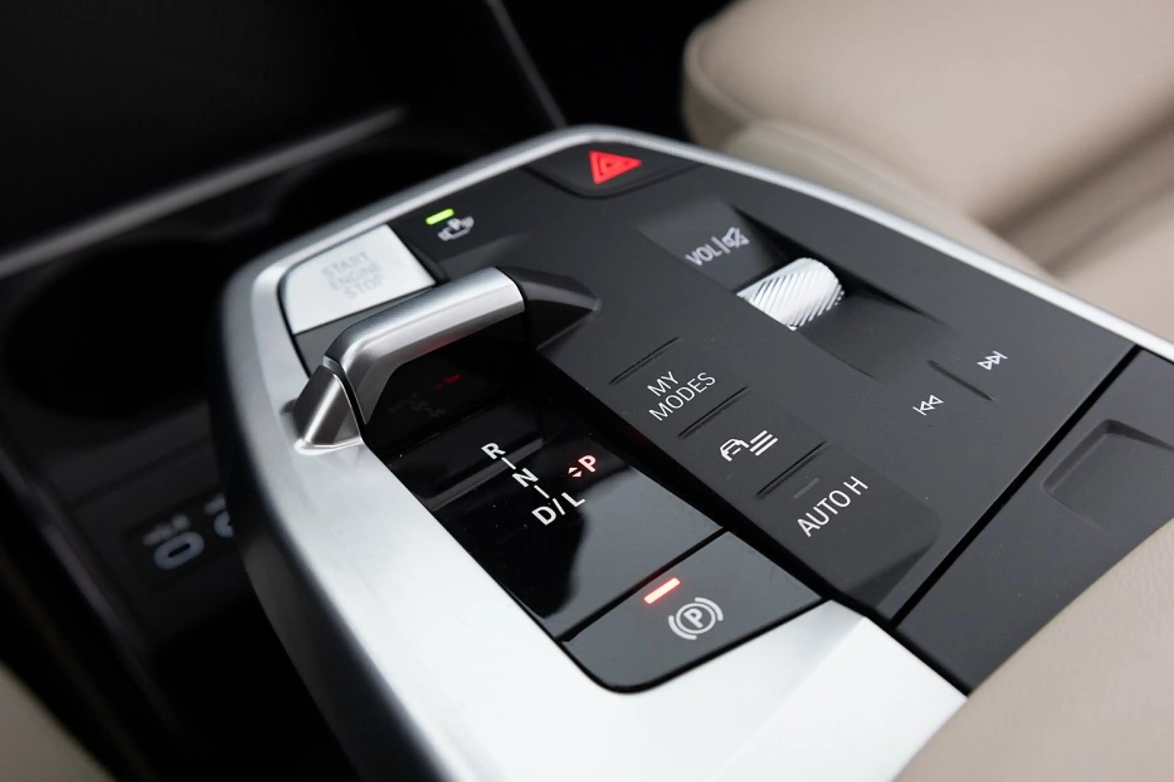 BMW 230 2-serie ActiveTourer 230e xDrive Luxury line | PAN — photo 30