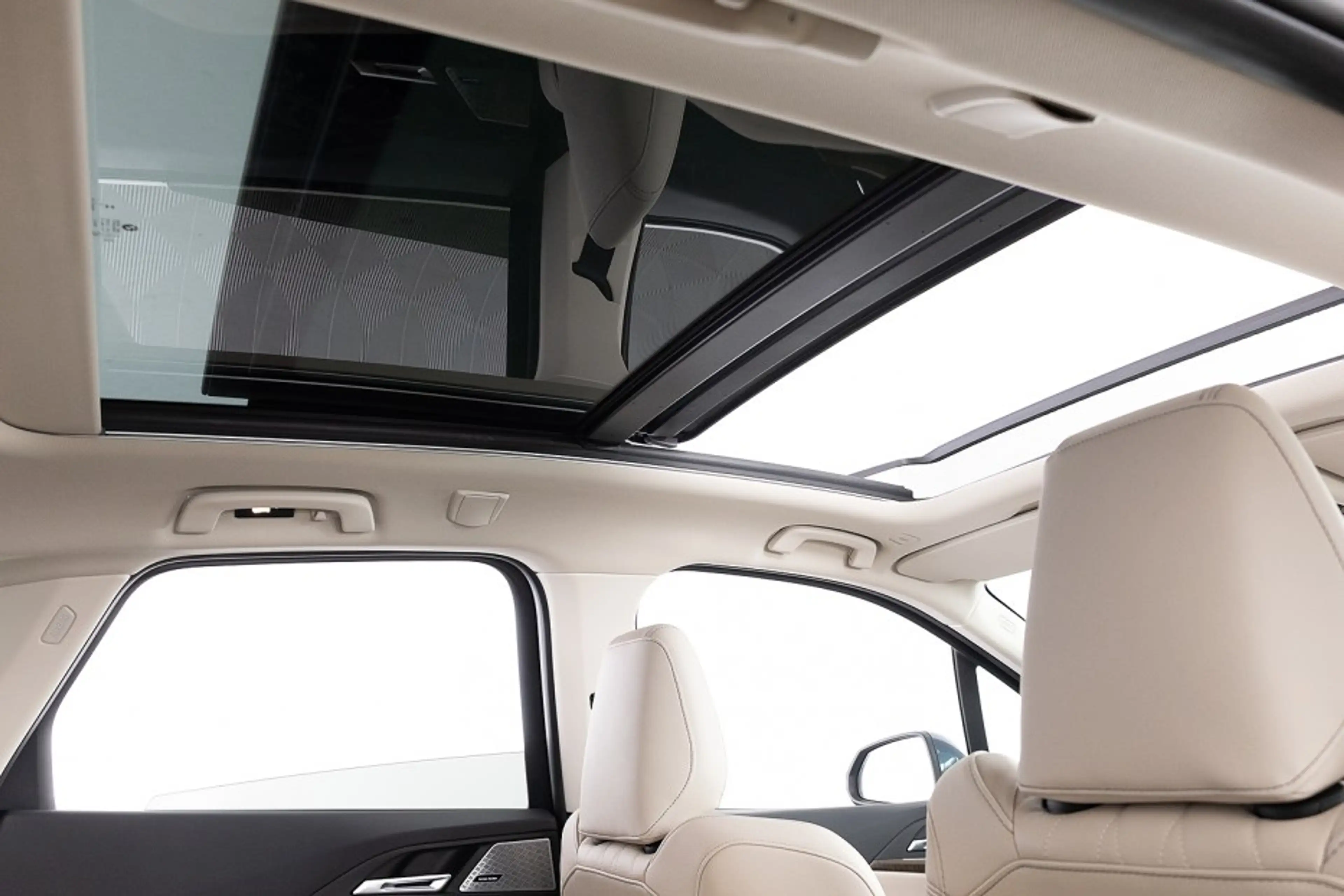 BMW 230 2-serie ActiveTourer 230e xDrive Luxury line | PAN — photo 14