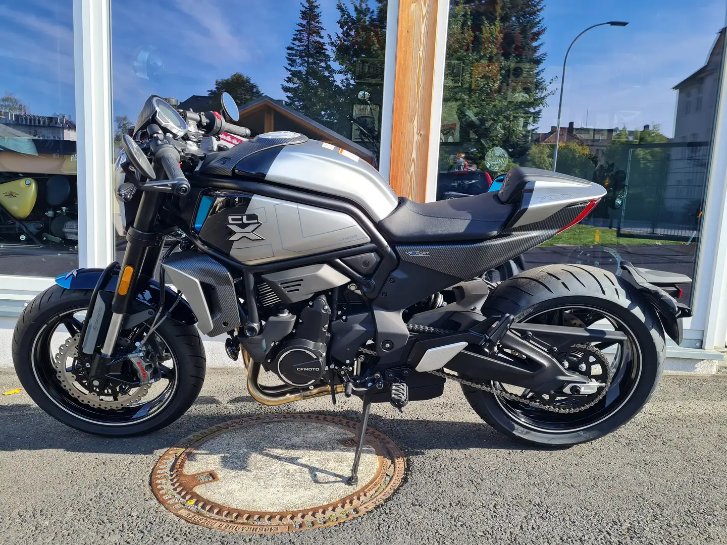 CFMOTO 700 CL-X Sport Grau - 2
