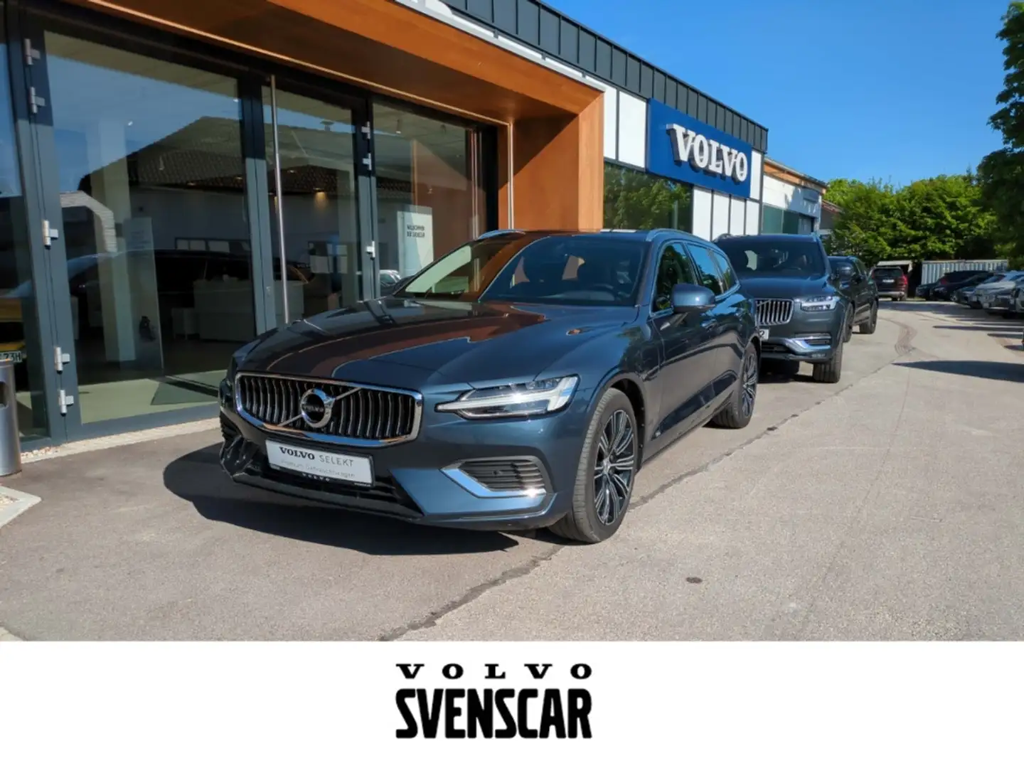 Volvo V60 Core Recharge Plug-In Hybrid AWD T6 Twin Engine EU Синий - 1