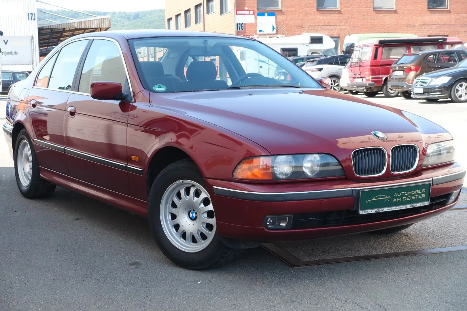 BMW 523 i Limousine//1.HAND//TÜV//SER. NEU//ROSTFREI/ Roşu - 1