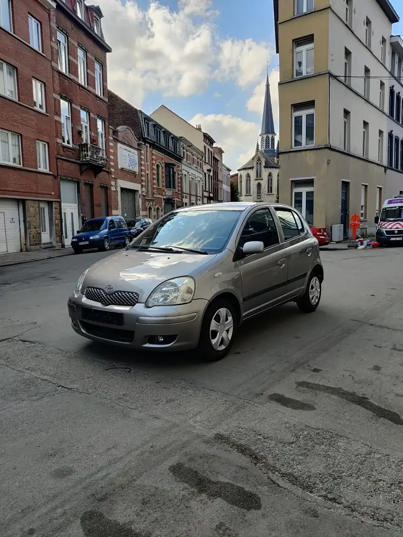 Toyota Yaris 1.3i Automatik Euro 4 - 1