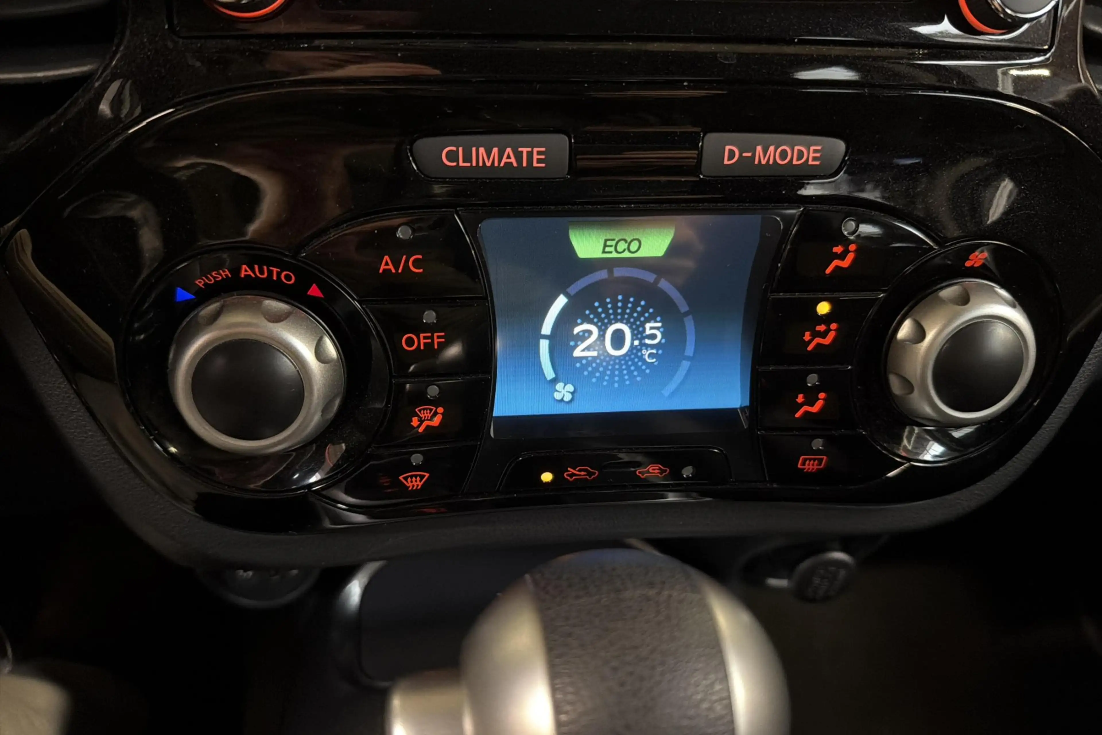 Nissan Juke 1.6-Automaat-Nieuwstaat-Airco-Camera-Gps — photo 16
