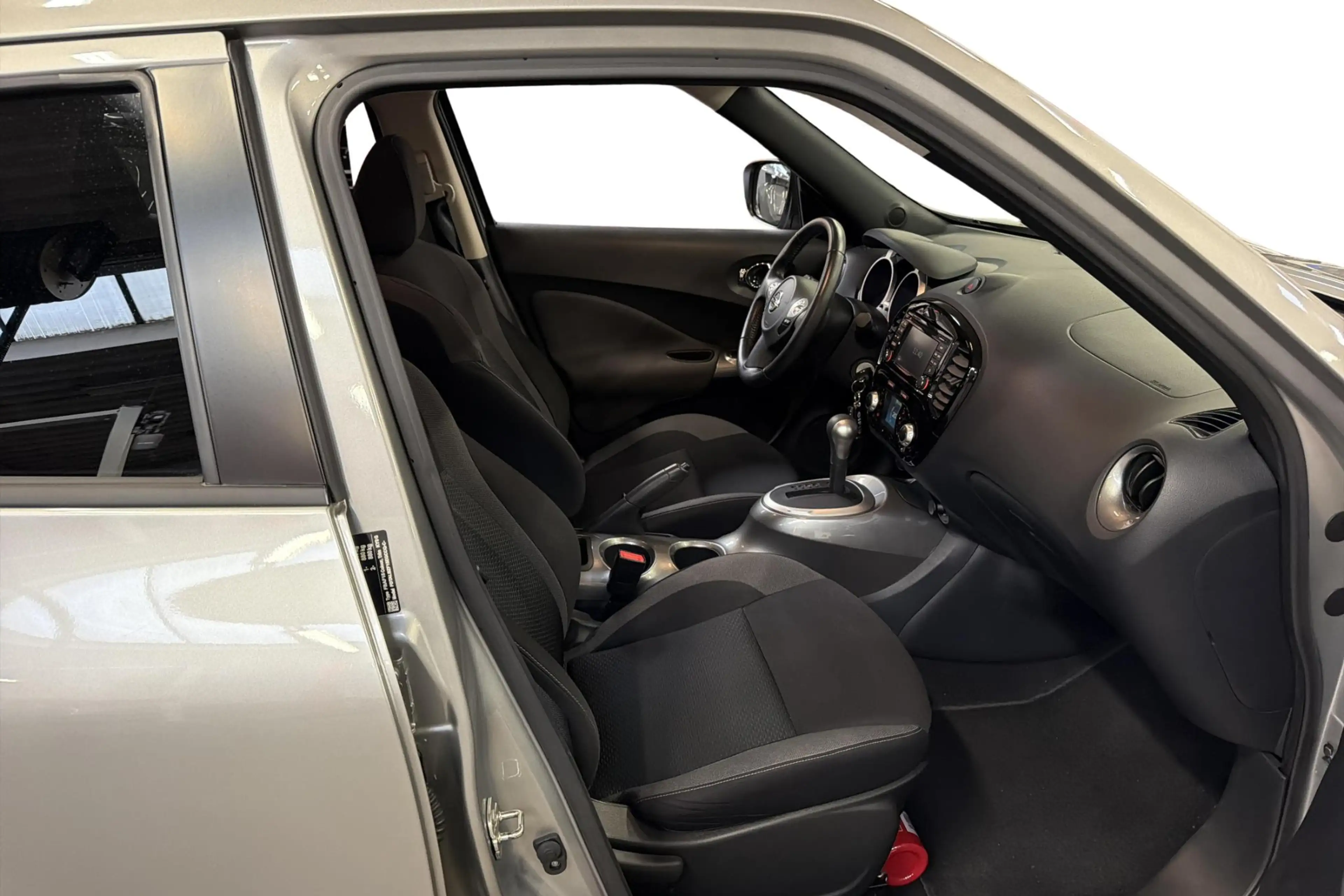 Nissan Juke 1.6-Automaat-Nieuwstaat-Airco-Camera-Gps — photo 6