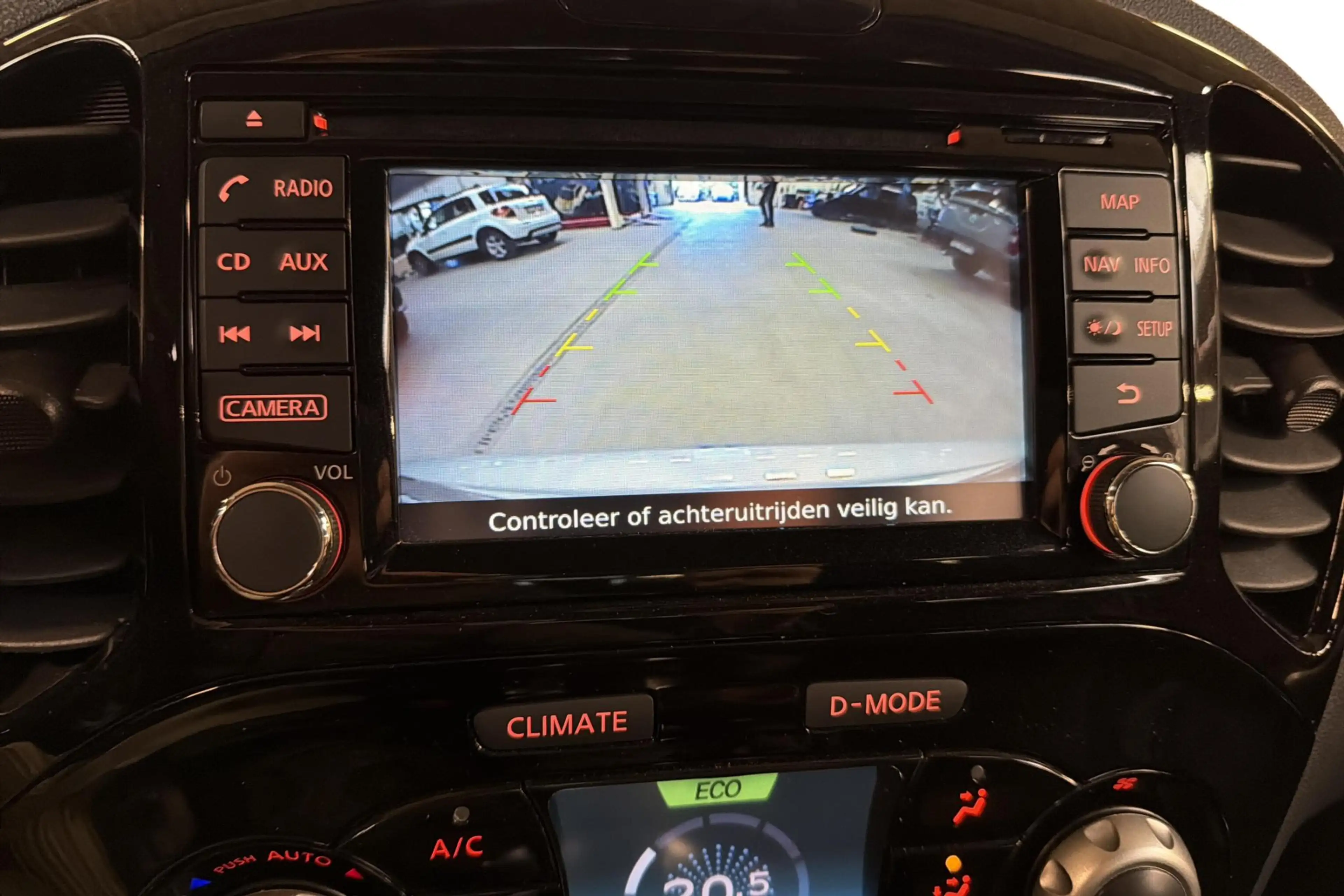 Nissan Juke 1.6-Automaat-Nieuwstaat-Airco-Camera-Gps — photo 14