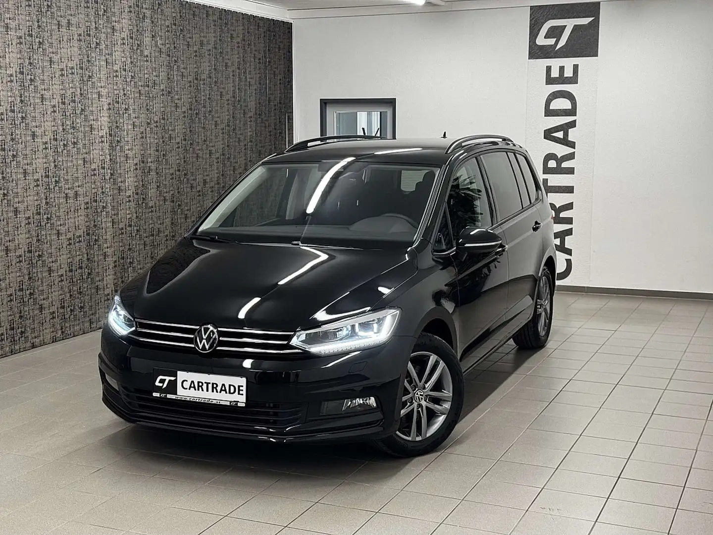 Volkswagen Touran 1,5 TSI ACT Life DSG 7-SITZER / LED/ ACC/ LANE ... Schwarz - 2