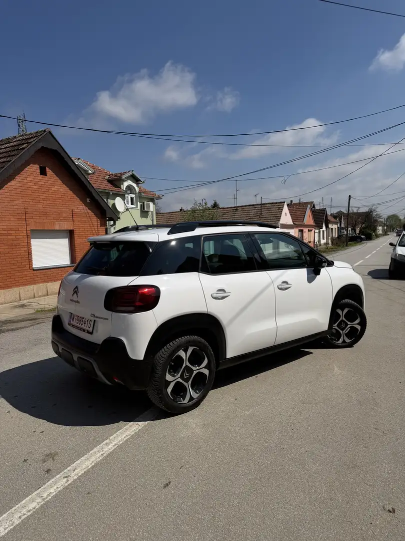 Citroen C3 Aircross PureTech 110 S&S 5-Gang-Manuell Shine Weiß - 2