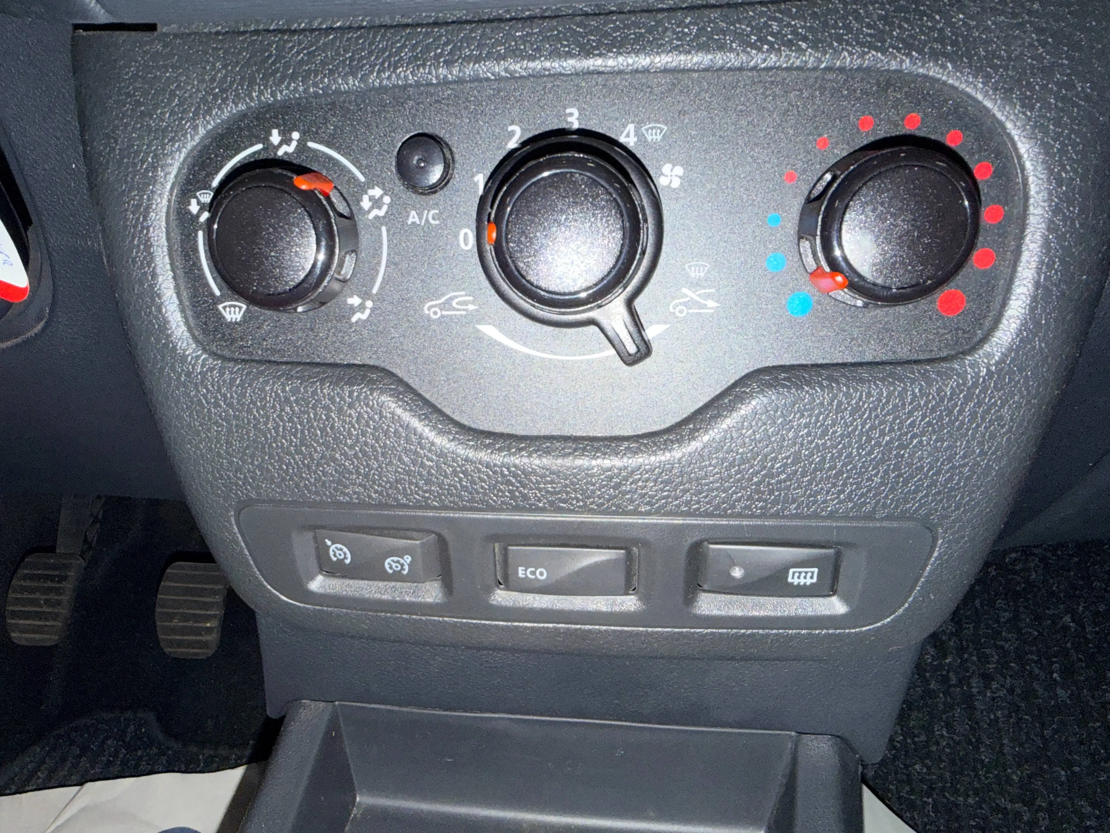 Dacia Dokker 1.5 dCi — photo 14