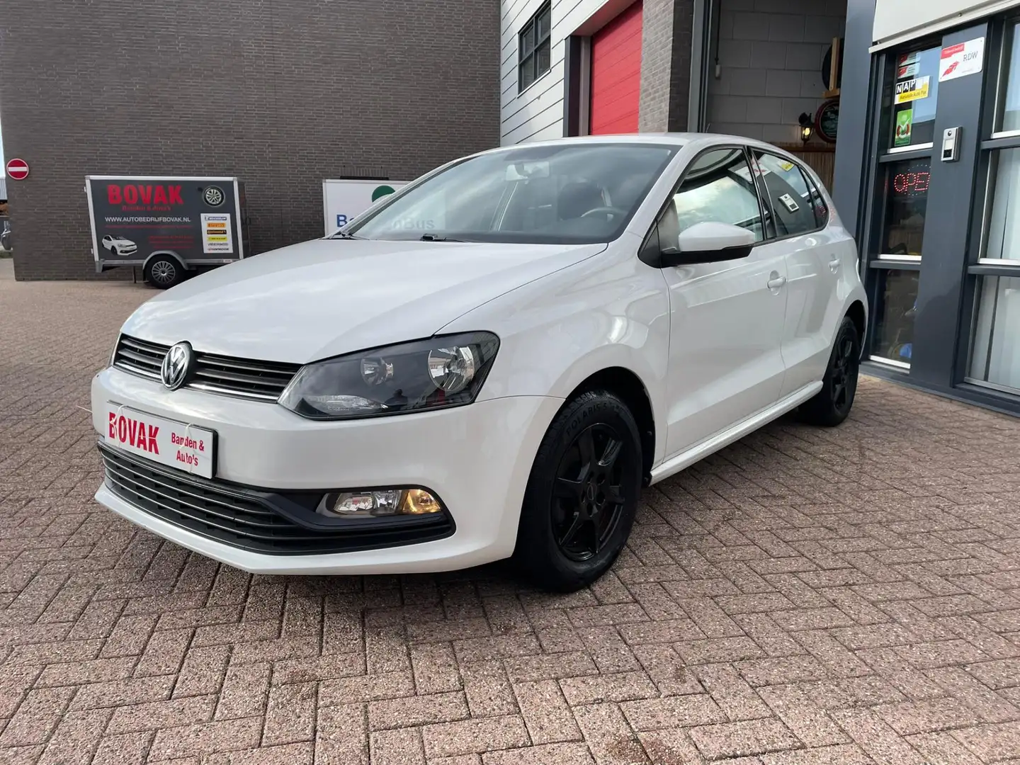 Volkswagen Polo 1.0 MPI Comfortline Wit - 2