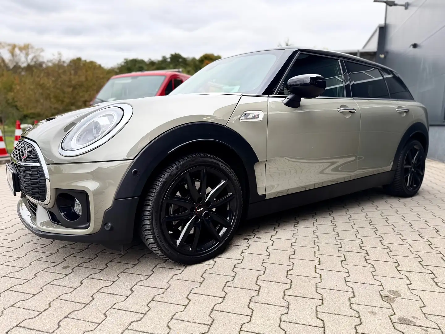 MINI Cooper SD Clubman John Cooper Works*NAV*190PS*LED*18Z*AMBIE*Keyless Grau - 1