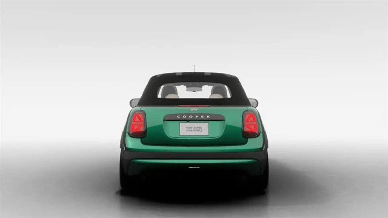 MINI Convertible снимка MINI Convertible