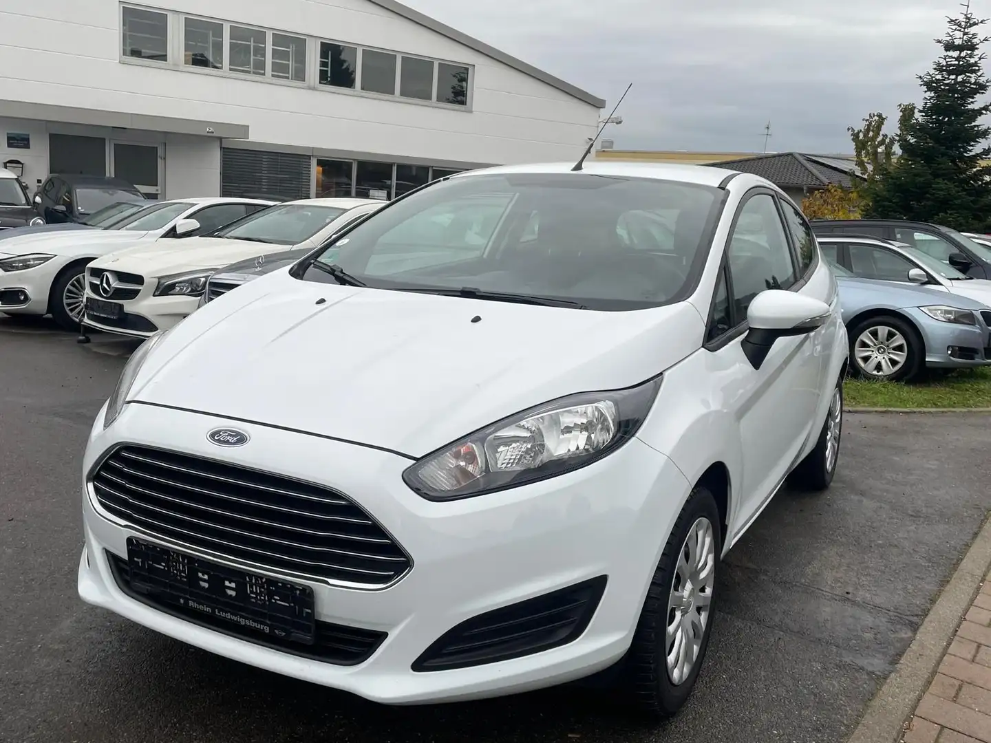 Ford Fiesta Trend*NEU*TÜV*NUR*92KM*KLIMA*2013* Sitzhe Weiß - 2