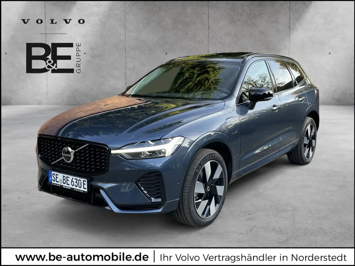 Volvo XC60 T6 Plus Dark Recharge Plug-In Hybrid AWD Blau - 1