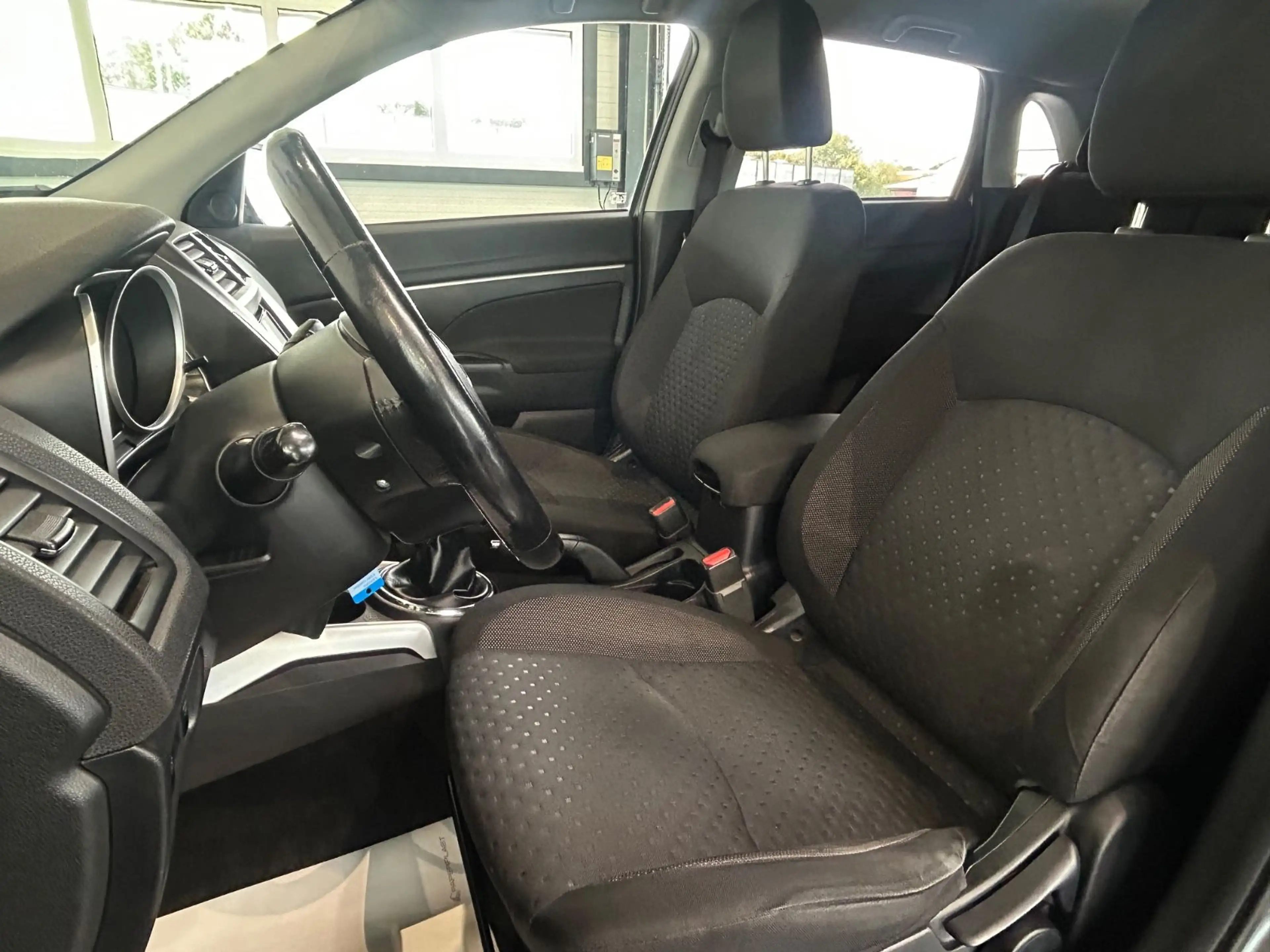 Mitsubishi ASX Intro Edition ClearTec 2WD*PDC*BC*XENON* — photo 12
