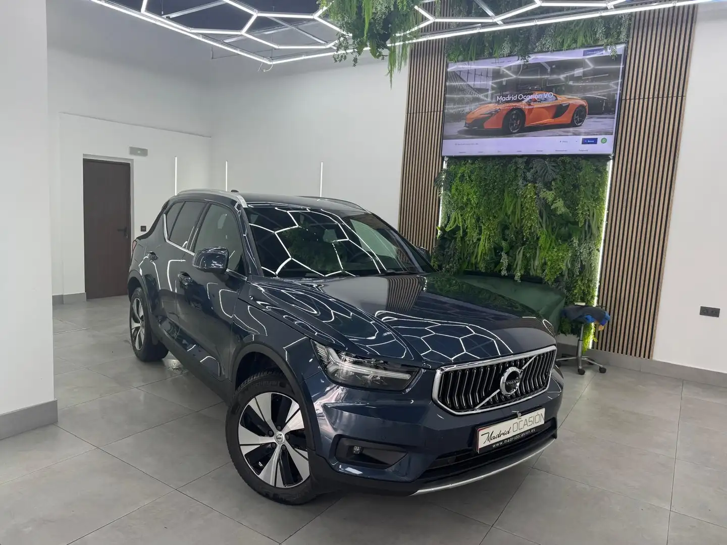 Volvo XC40 T4 Recharge Inscription Aut. Azul - 1