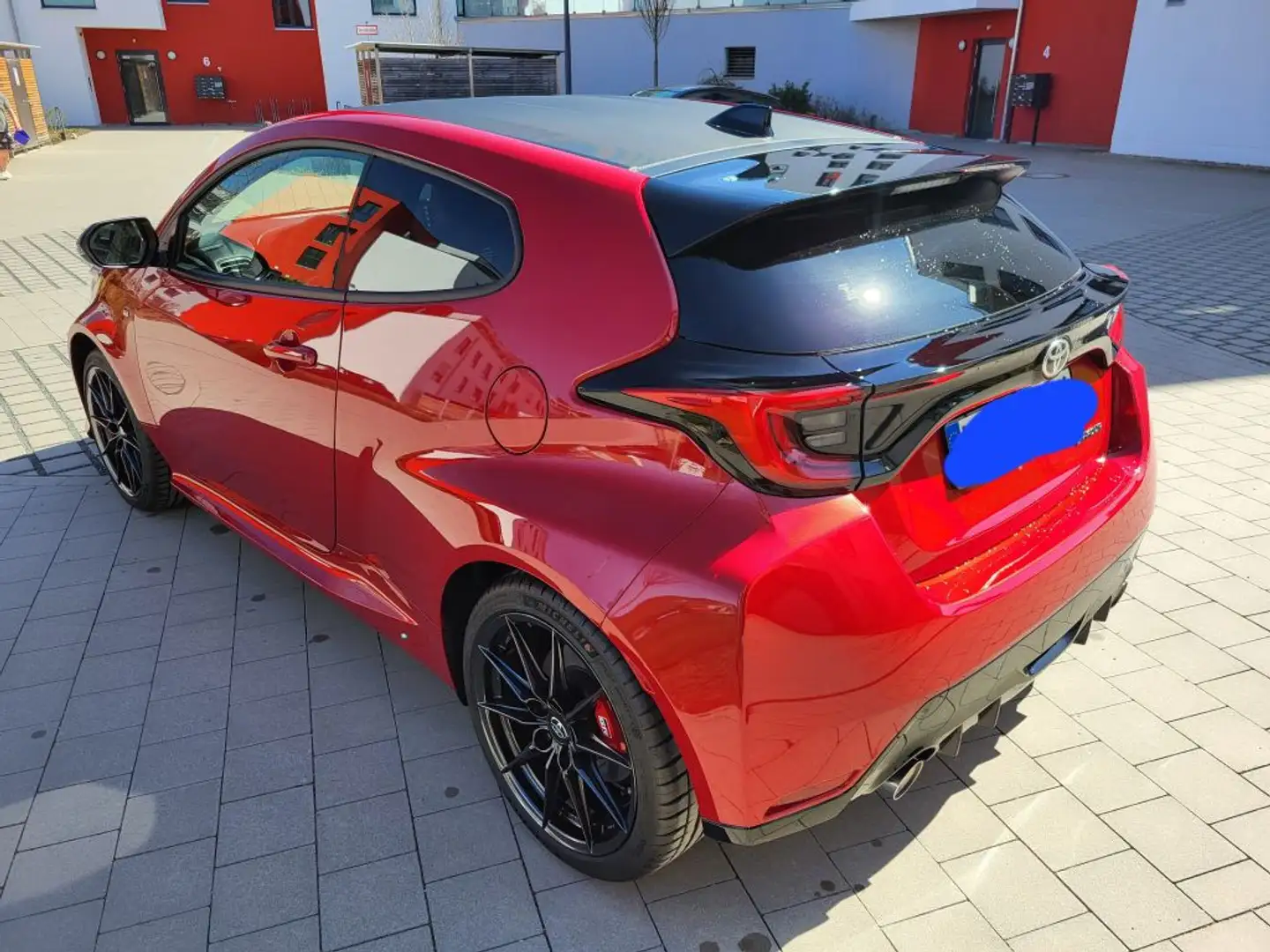 Toyota Yaris GR mit High-Performance-Paket Rot - 2