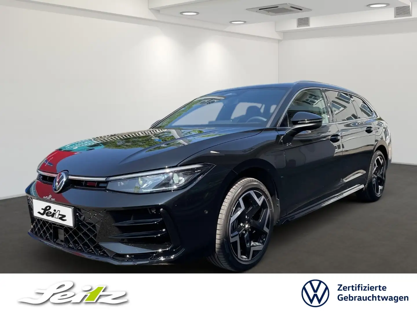 Volkswagen Passat Variant 2.0 TDI R-Line *AHK*HEAD-UP*PANO* Schwarz - 1