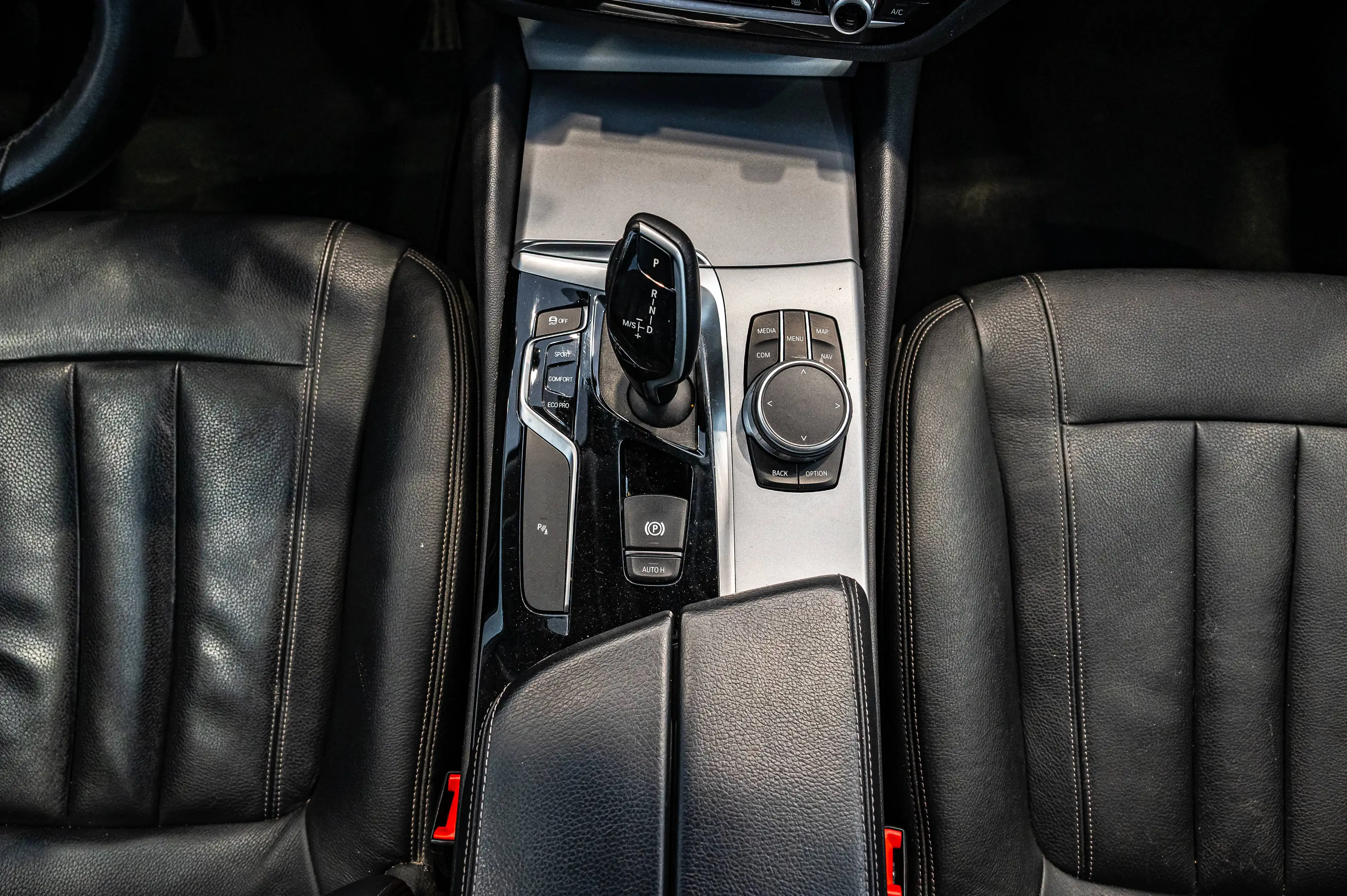 BMW 518 D, Camera, Apple Car, Android auto G31 touring — photo 14