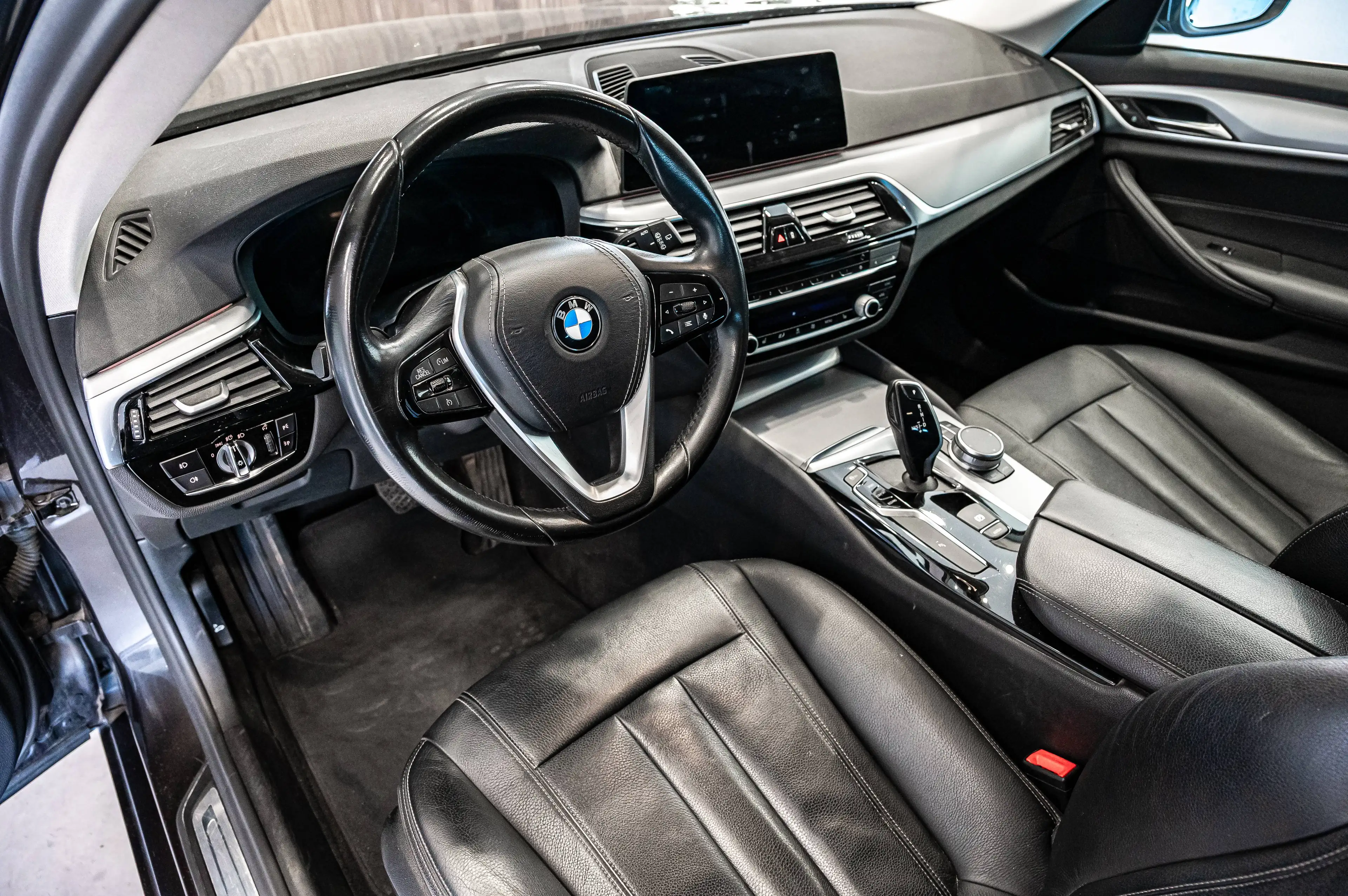 BMW 518 D, Camera, Apple Car, Android auto G31 touring — photo 9