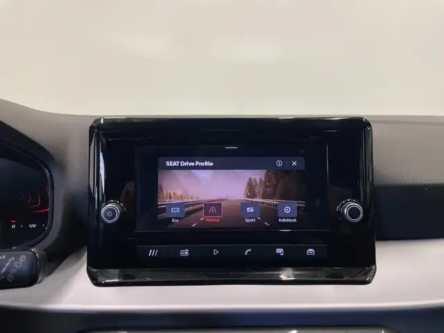 Seat Arona view 12