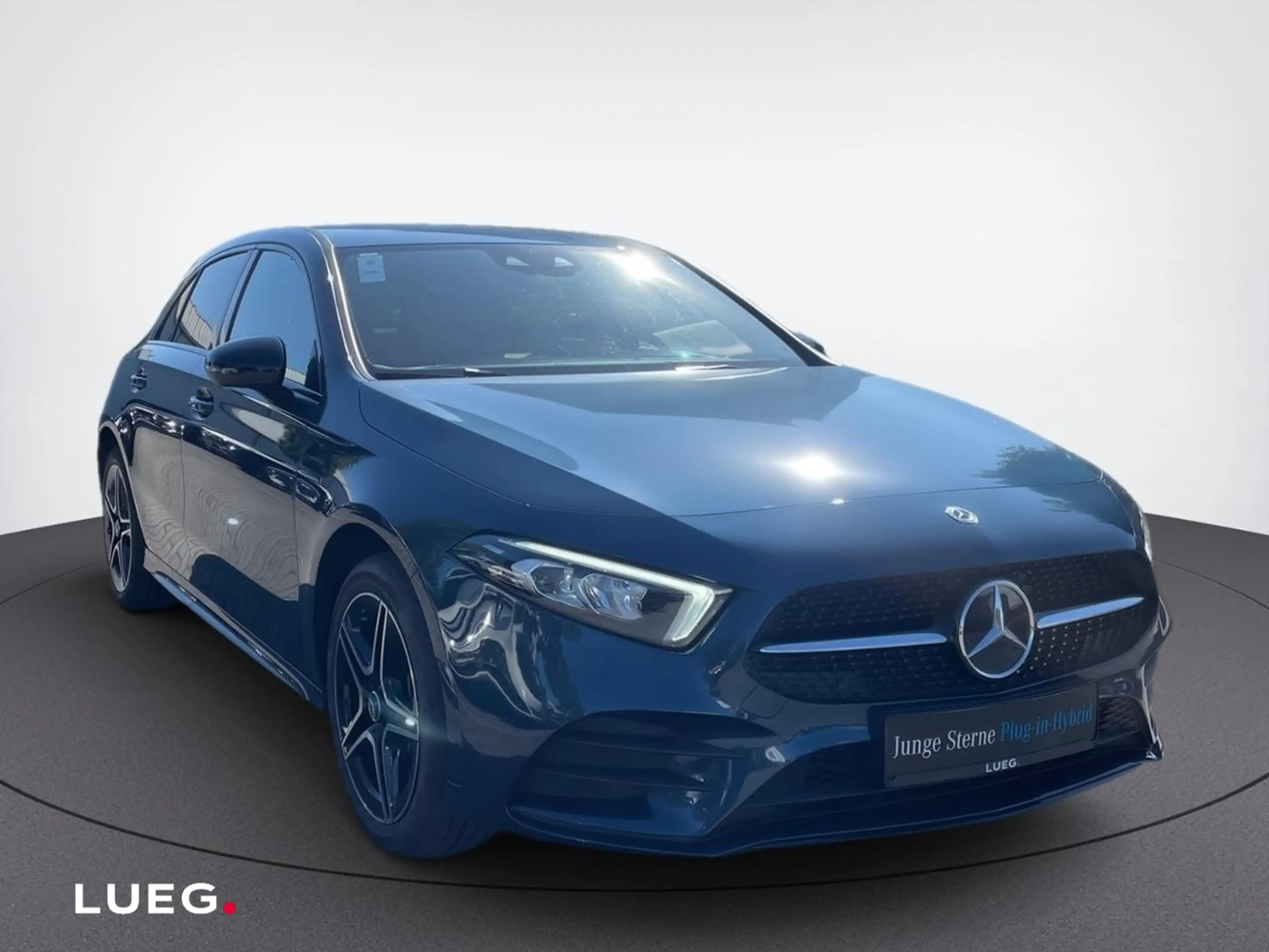 Mercedes-Benz A 250 e Kompakt Augmented Night Perf AUT KeyLess — photo 7
