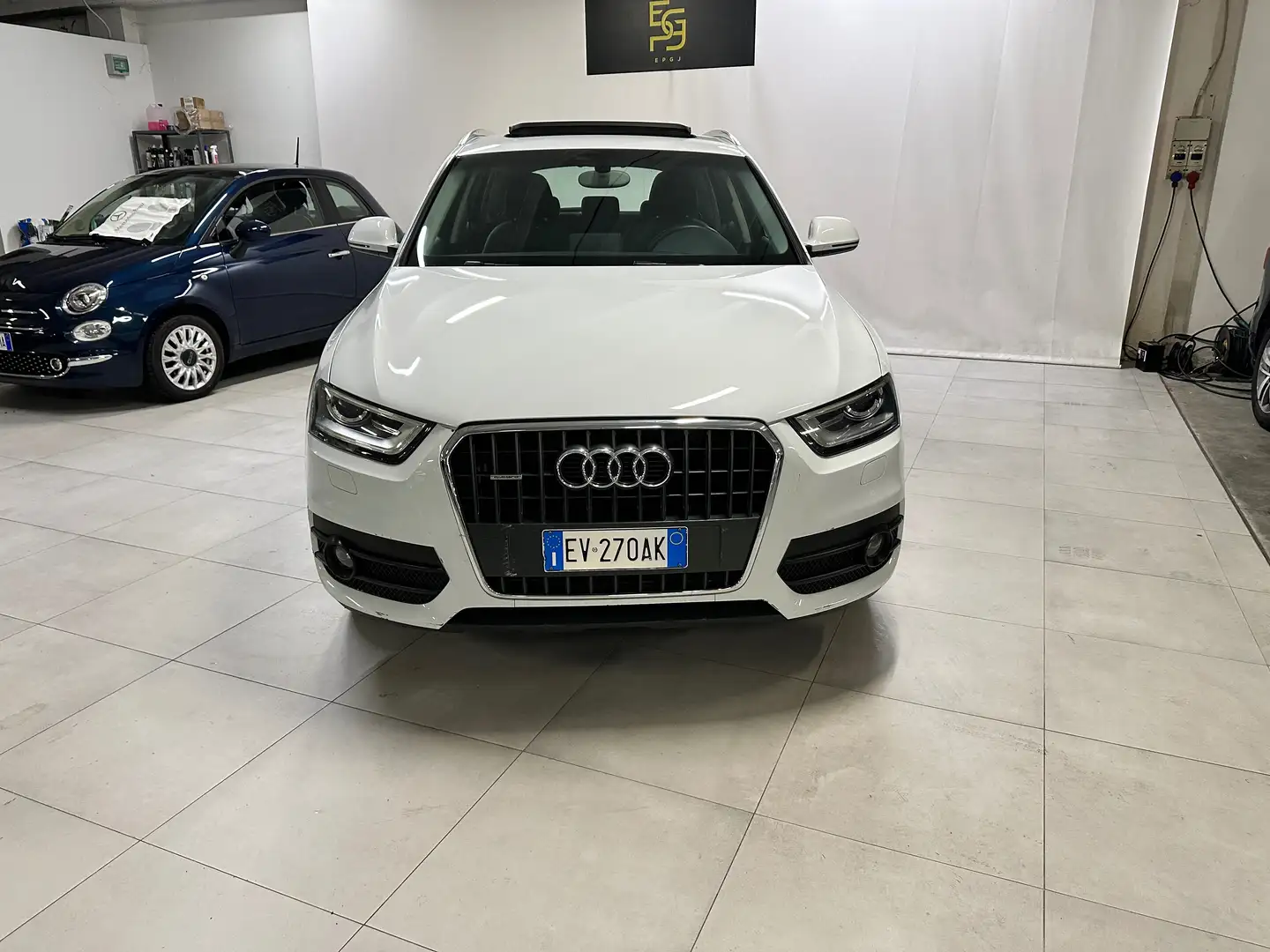 Audi Q3 Q3 I 2011 2.0 tdi 4Edition quattro 140cv Bianco - 2